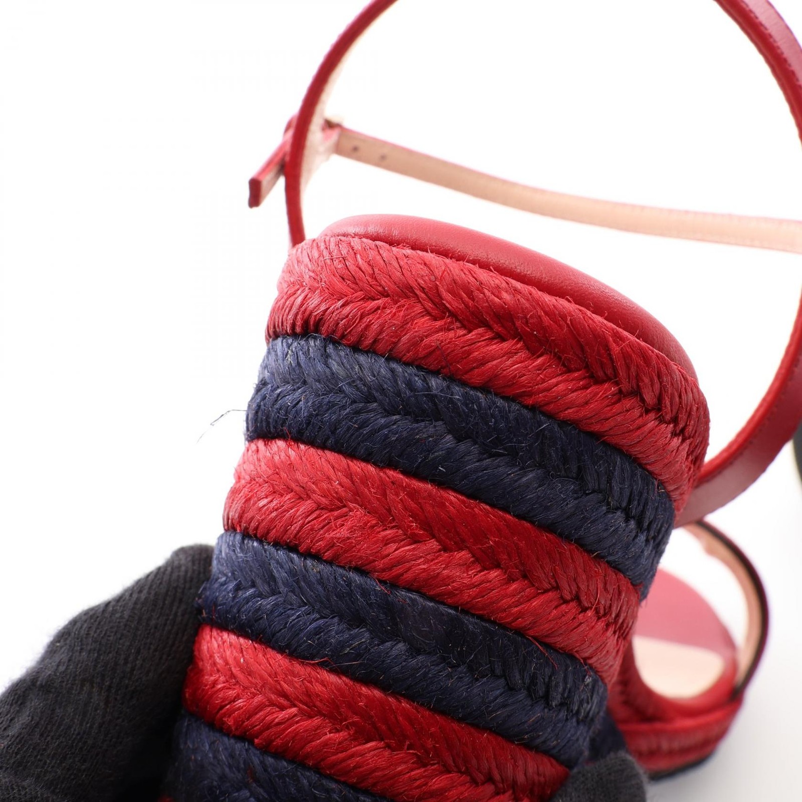 Gucci Double G Leather Raffia Wedge Sandals – DUTY FREE