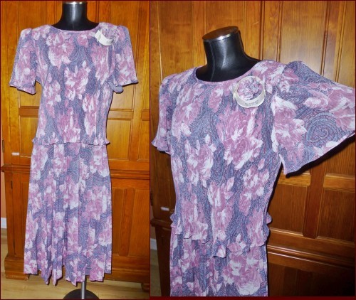 New VTG 70s Micro Pleat Mauve Rose Floral print Boho Cocktail Secretary DRESS ML