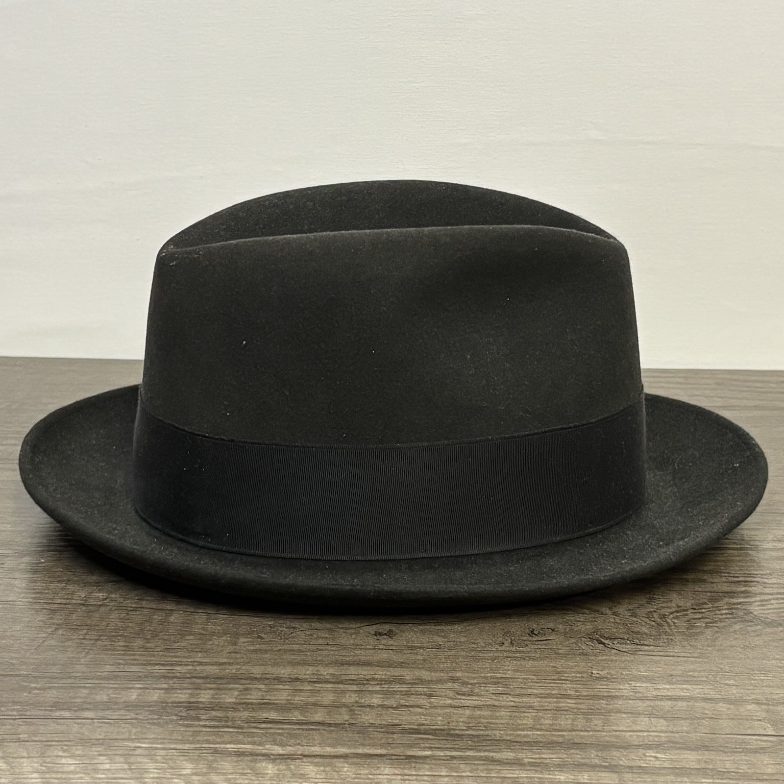 Vintage Dobbs Fifth Avenue Black Fur Felt Fedora Hat Size 7 – Genuine Feather