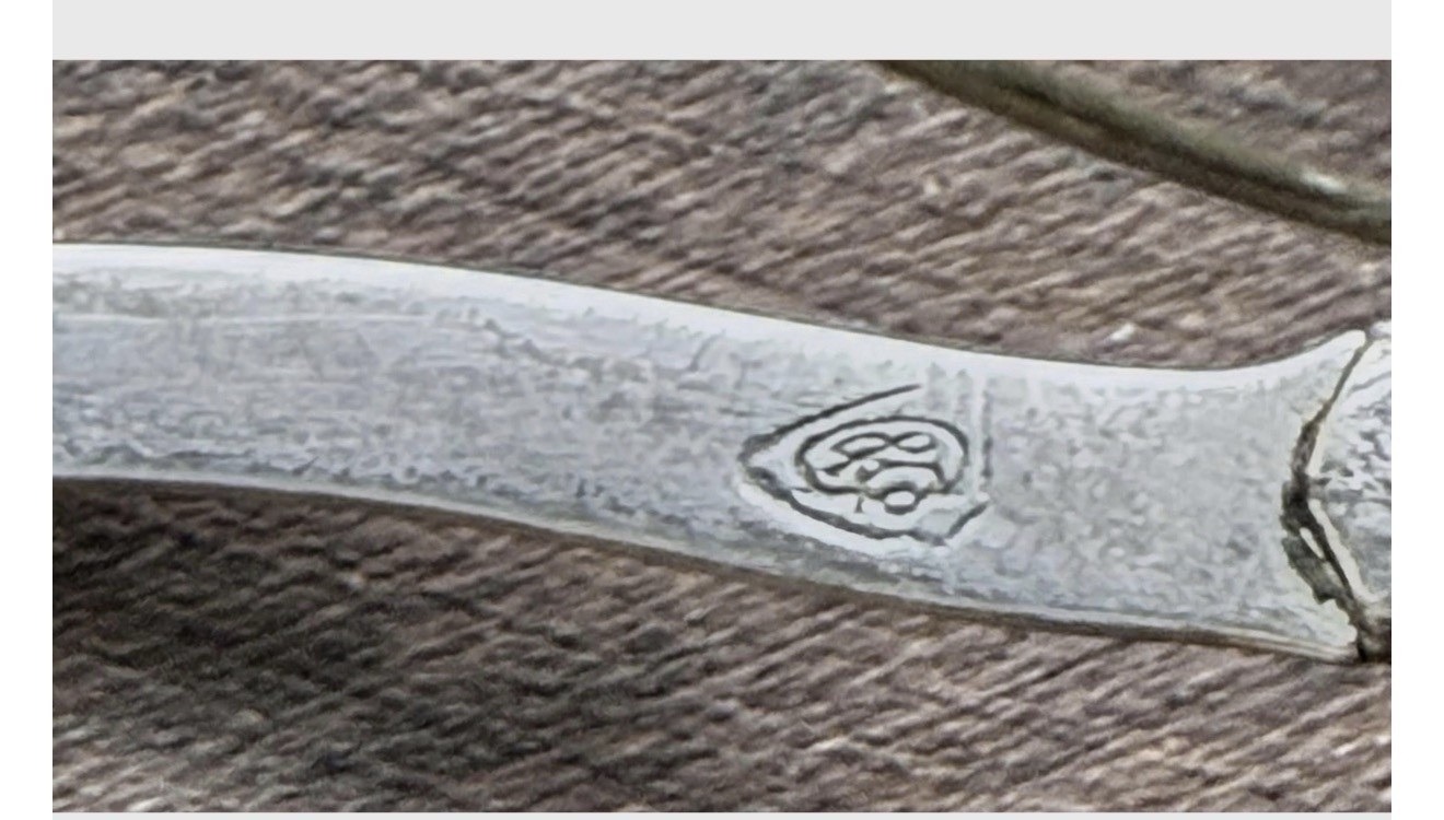Solid 14 K White Gold Decretive Hand Engraved Pince-Nez 1920s Tr Point Nose