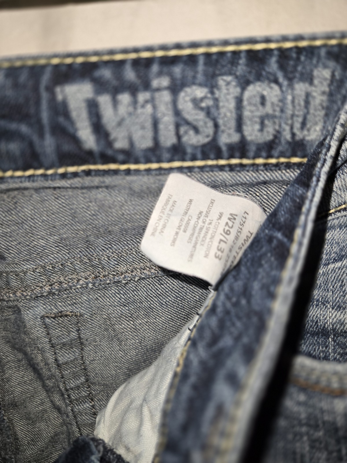 Silver Twisted Mid Capri Jeans Women’s Size W29/L33