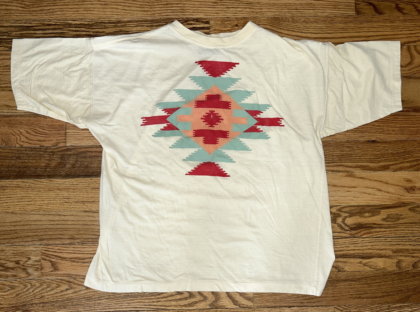 American Eagle Outfitters For Her T-Shirt Short Sleeve Size Large Vintage Aztec