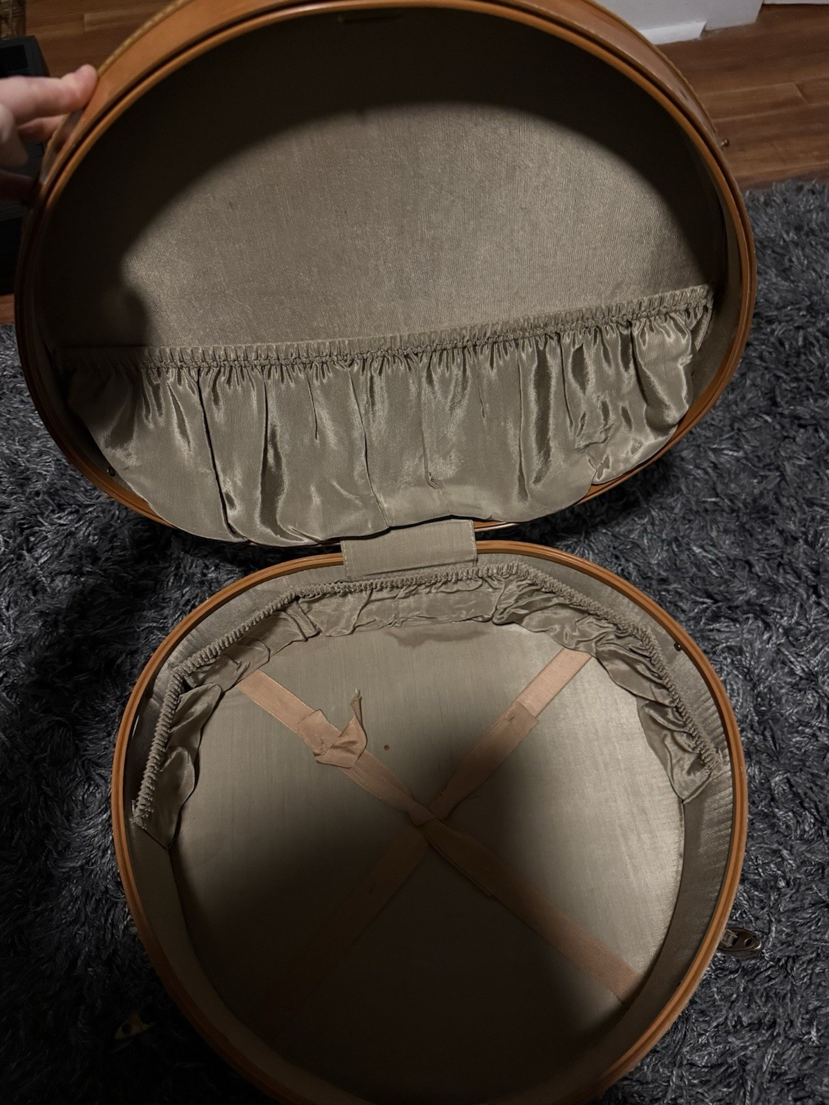 Samsonite Brown Leather Round Hat Box Case with Handle Adult Unisex