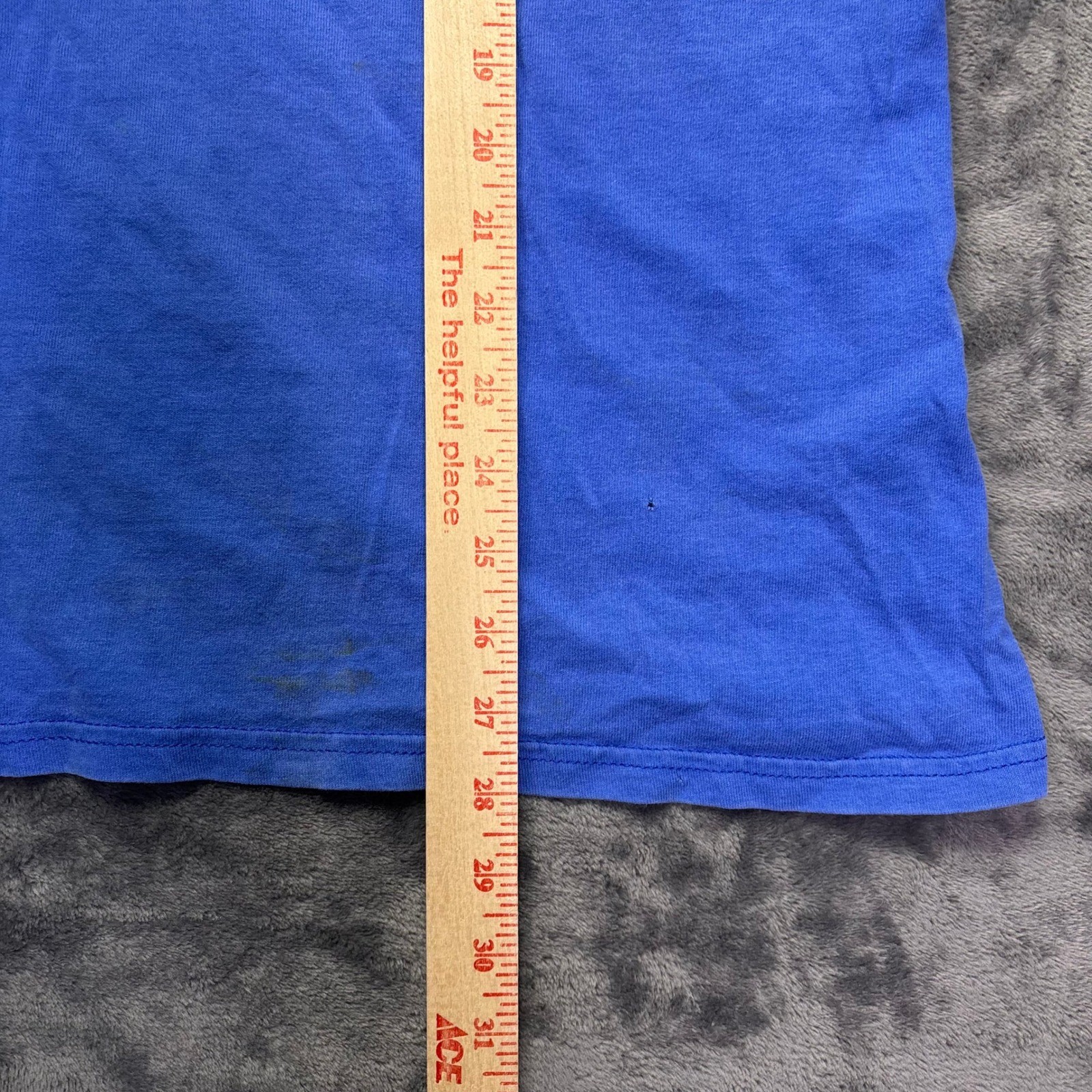 Vintage Y2K Blue Skull Graphic T Shirt Men’s XL Distressed Streetwear Tee