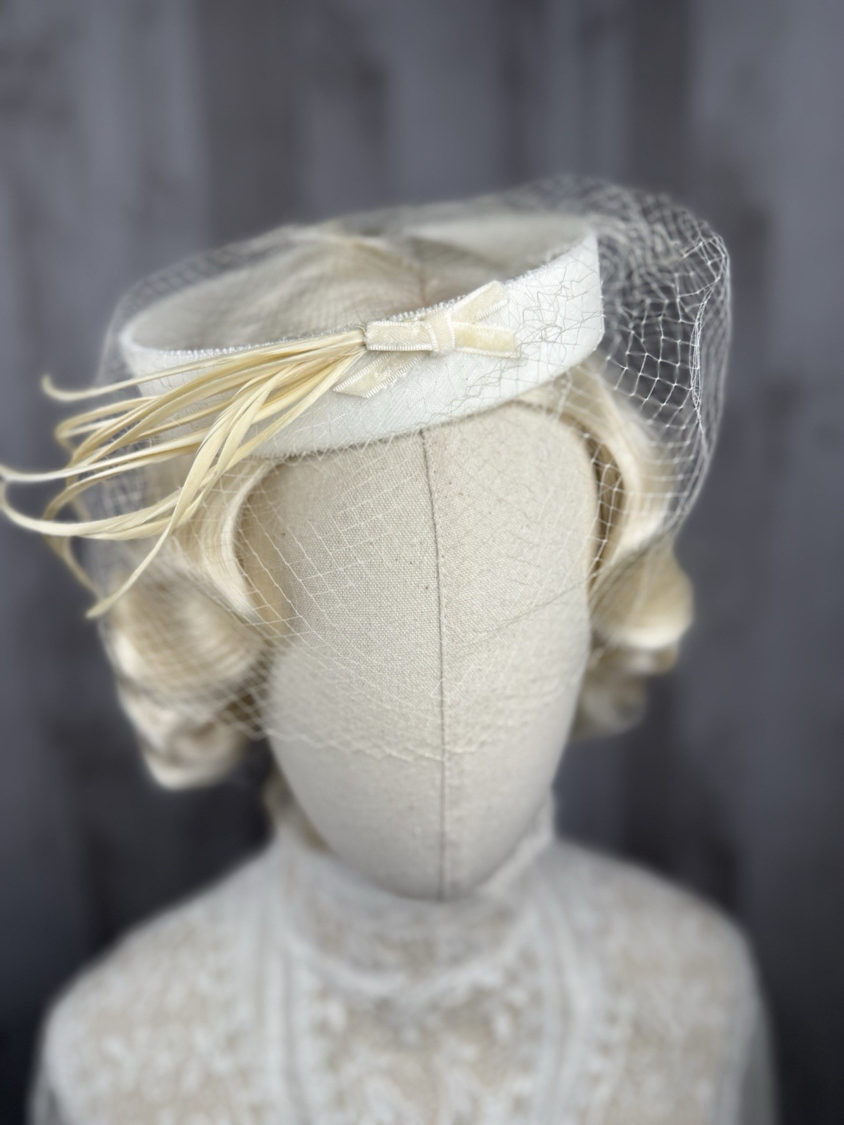 Vintage 1950s Pillbox Hat Ivory Birdcage Veil Bridal Halo Ring Wedding Church