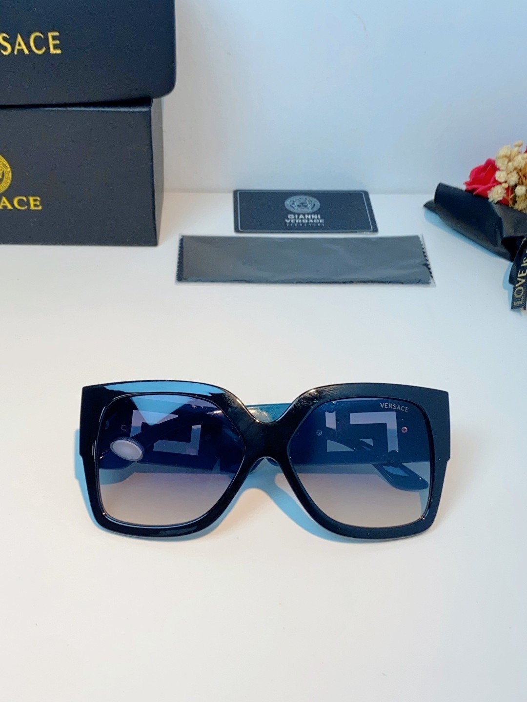 Versace classic retro square frame women’s sunglasses
