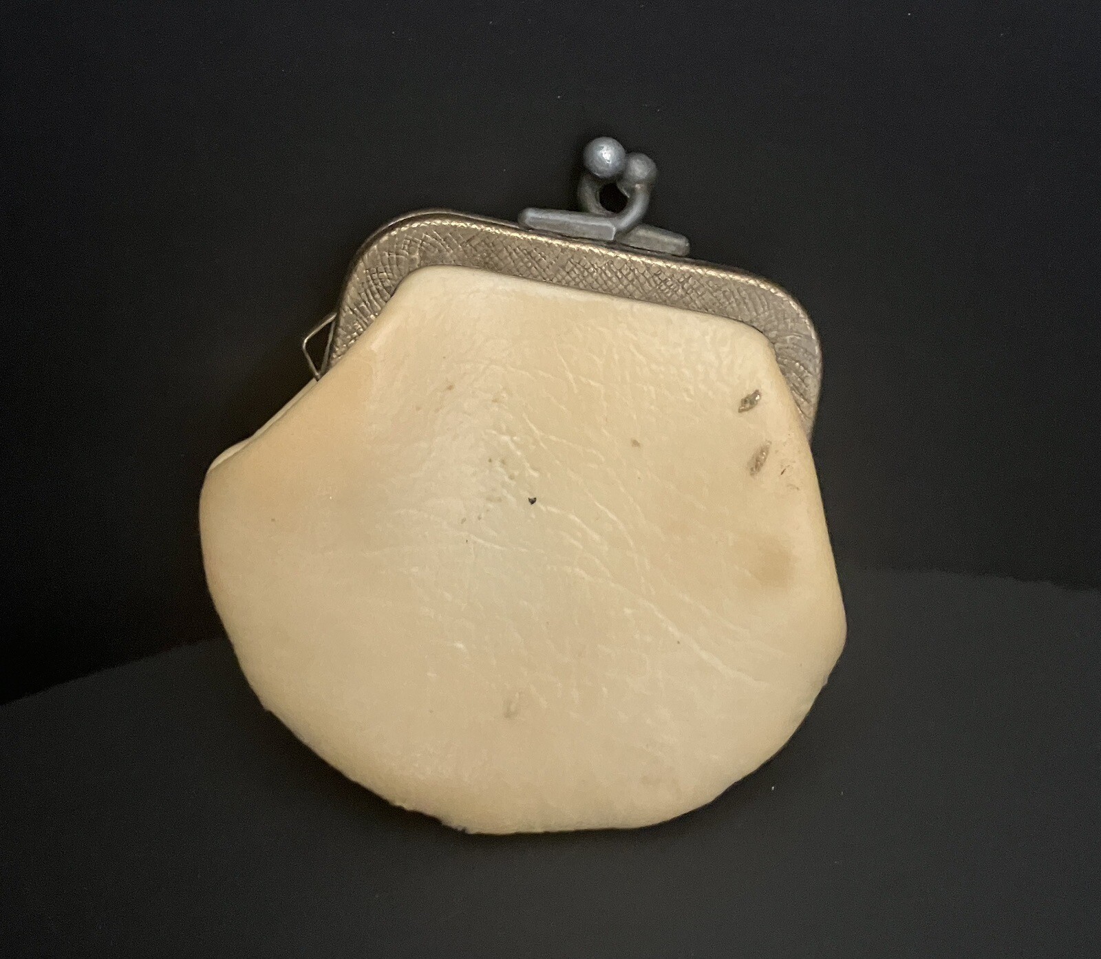 Small Antique 1920s White Leather Coin Purse Lined 2.8″W x 3″H x 0.5″D