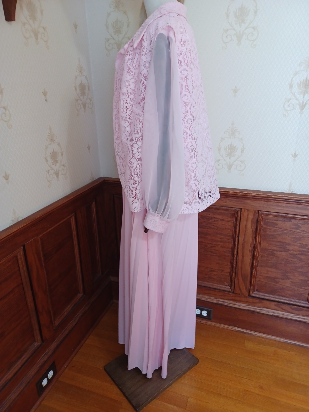 Vintage 1970s 3 Piece Pink Romantic Prairie Accordion Pleat Maxi-Dress, Sz 22.5