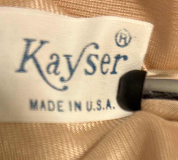 Kayser Half Slip S Beige Silky Lace Trim Vintage Modesty Lingerie 22 Inches Long