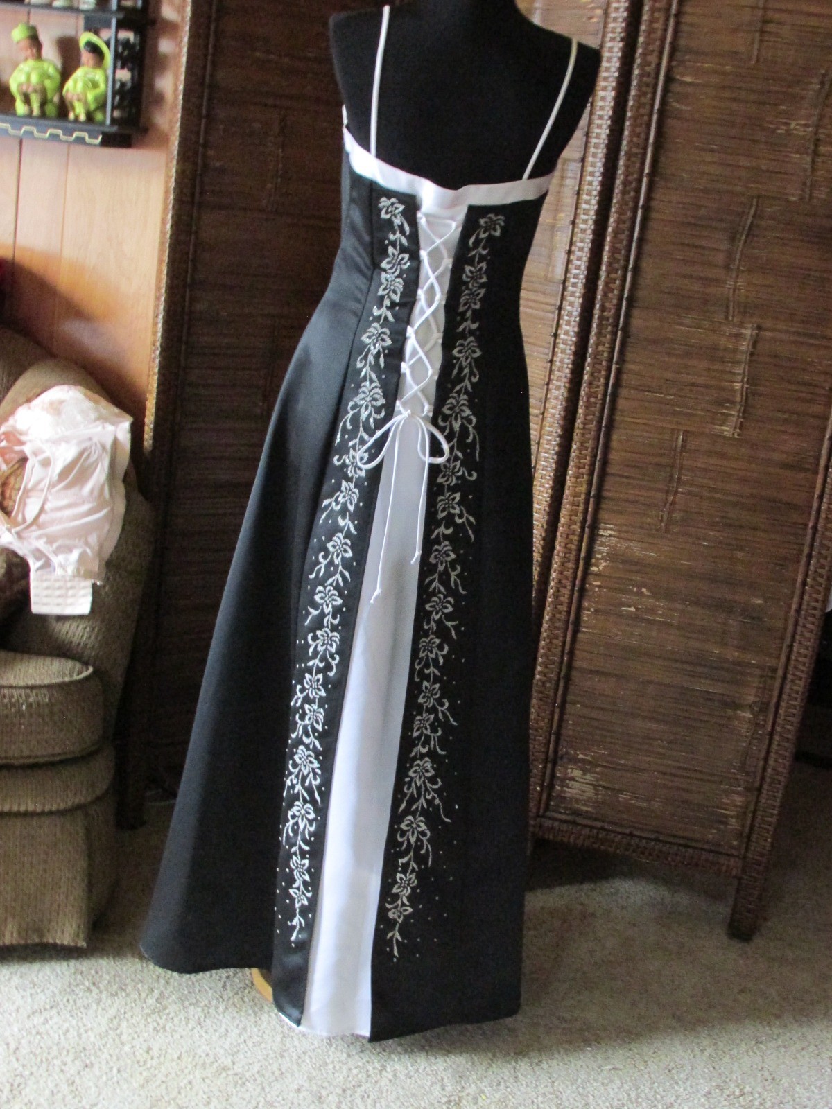 VTG Black Brushed Satin Gown White Lace-Up Back Silvery Gray Caviar Beading SZ 8