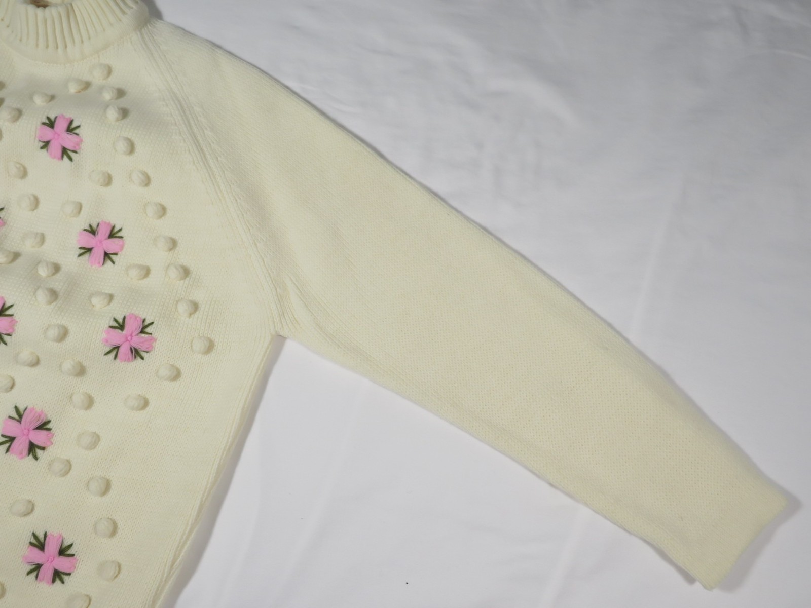 Vintage 1960s Knit Sweater Womens Ivory with Pink Flowers Carol Brent