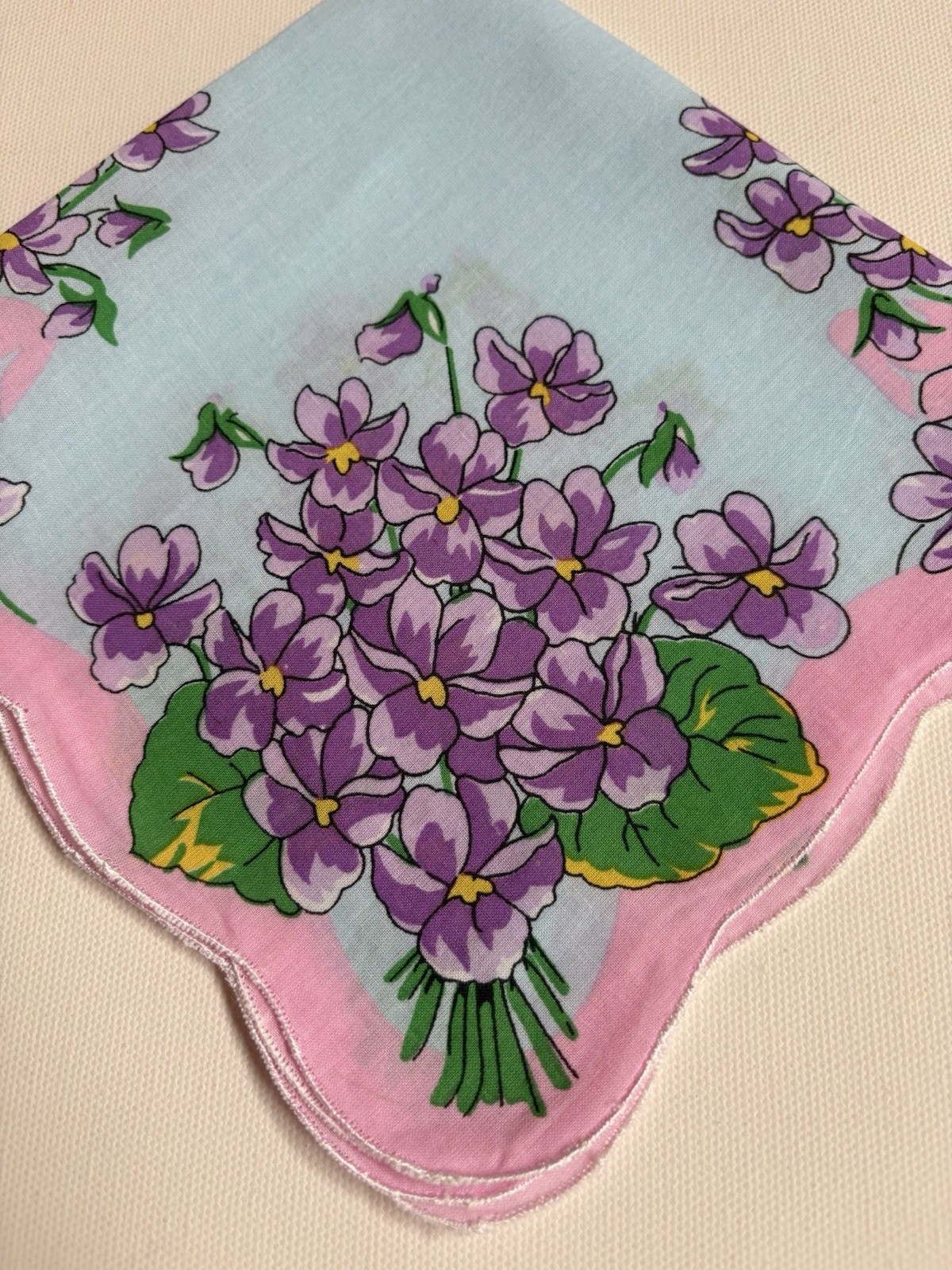 Beautiful New LuRay VIOLET Bouquet Handkerchief Hankie With Lovely Pink Border