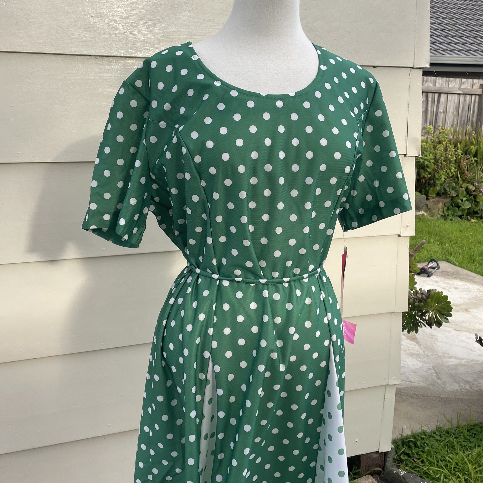 Vintage 70s Unworn size XL Midi Dress Green Spots Fit & Flare ‘Osti’ tags