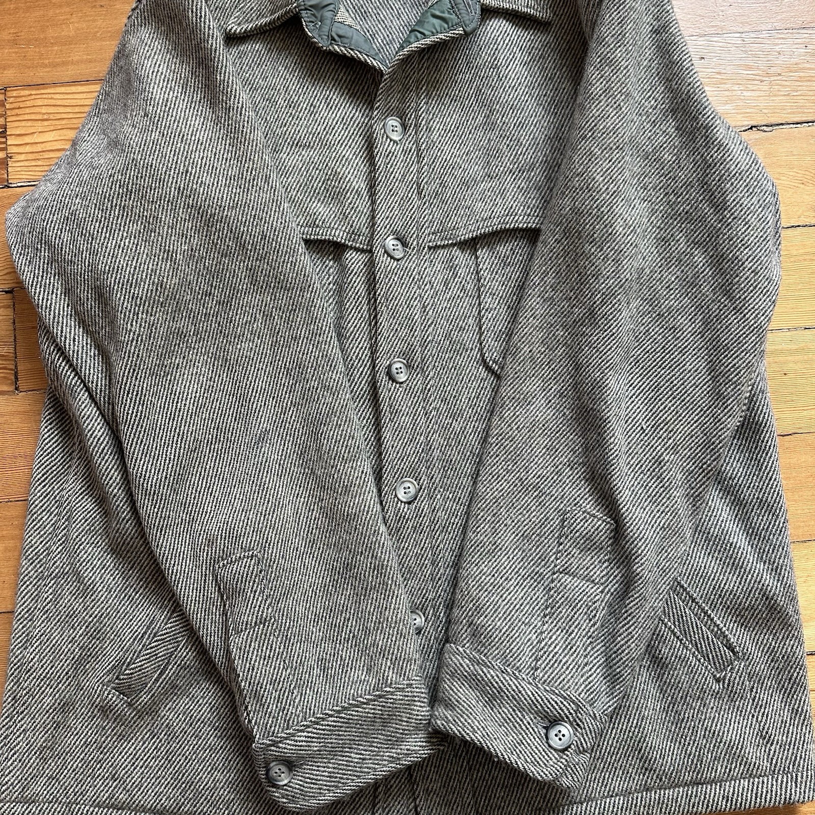 Vintage Woolrich Mackinaw Hunting Jacket Mens Large Herringbone USA Made Coat
