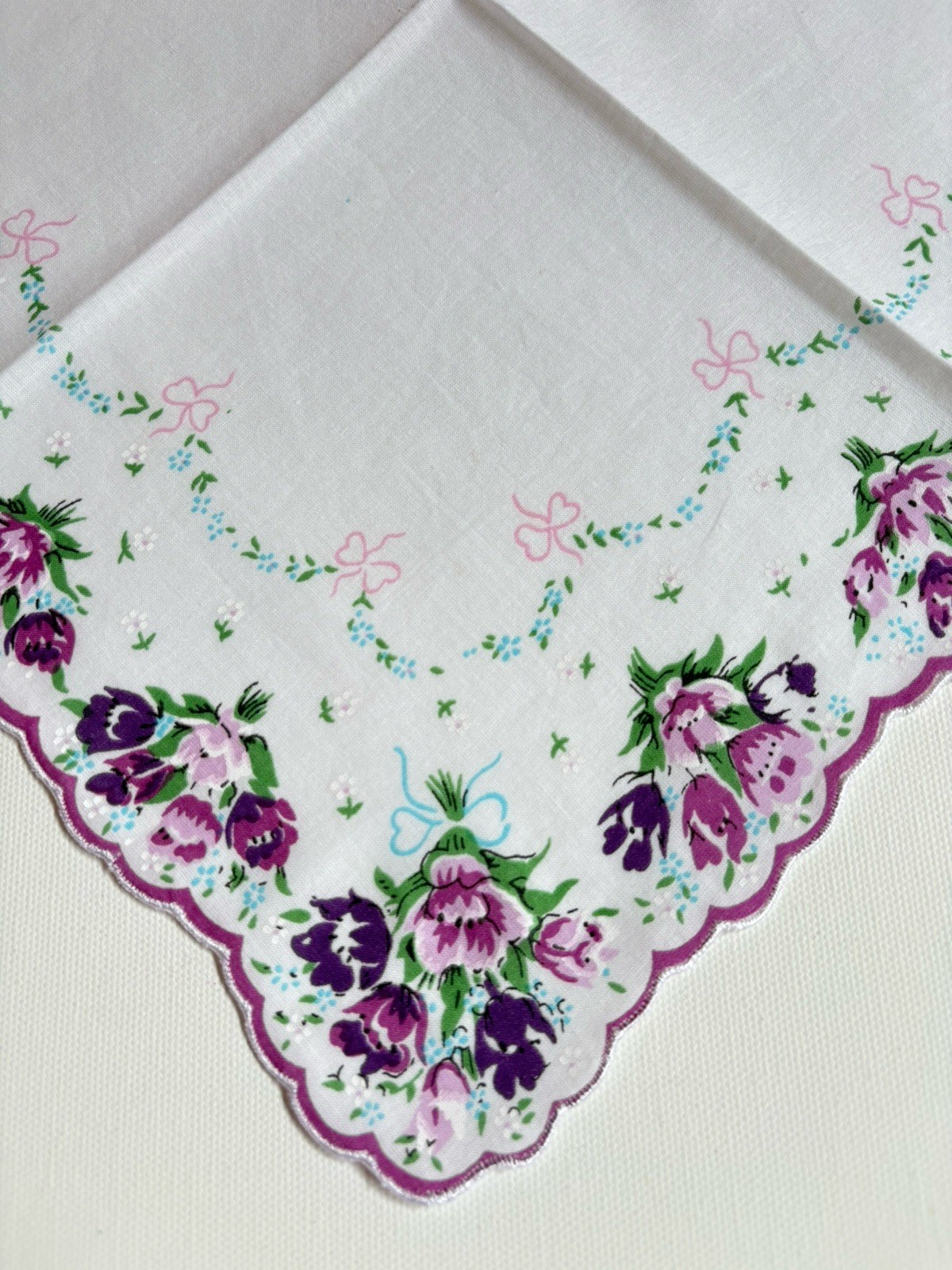 Beautiful New LuRay Violet TULIPS Handkerchief Hankie With Sweet Forget Me Nots