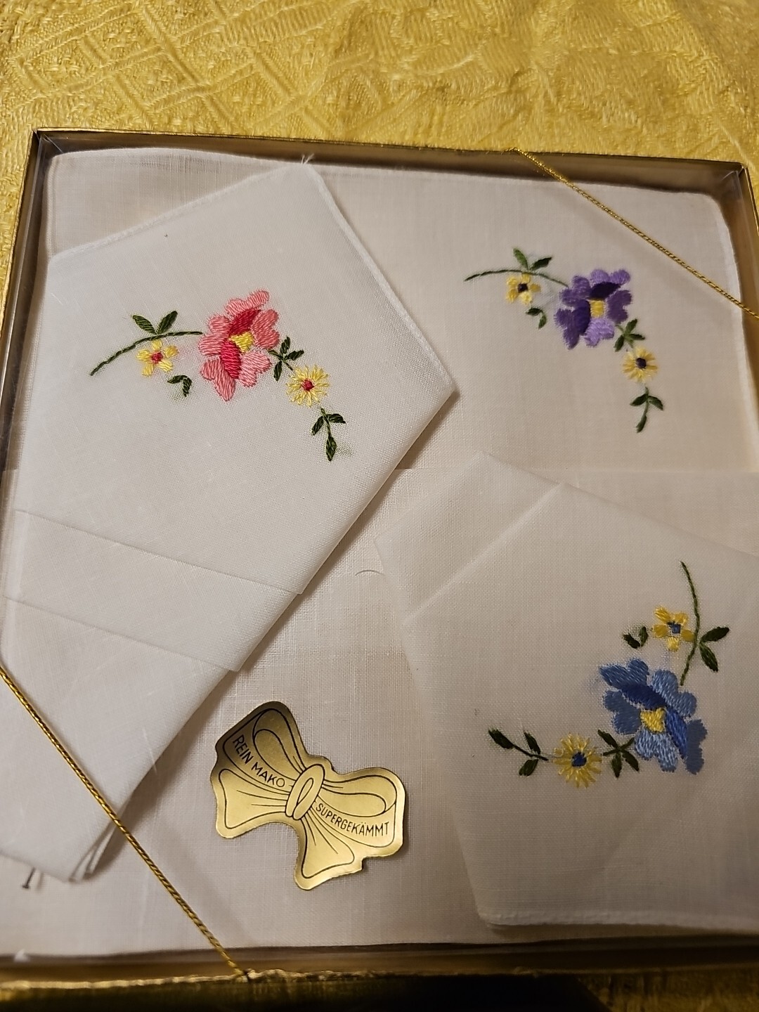 10 Fabric Handkerchiefs New 2 x Pure Mako Combed 1 x Cotton – Vintage –