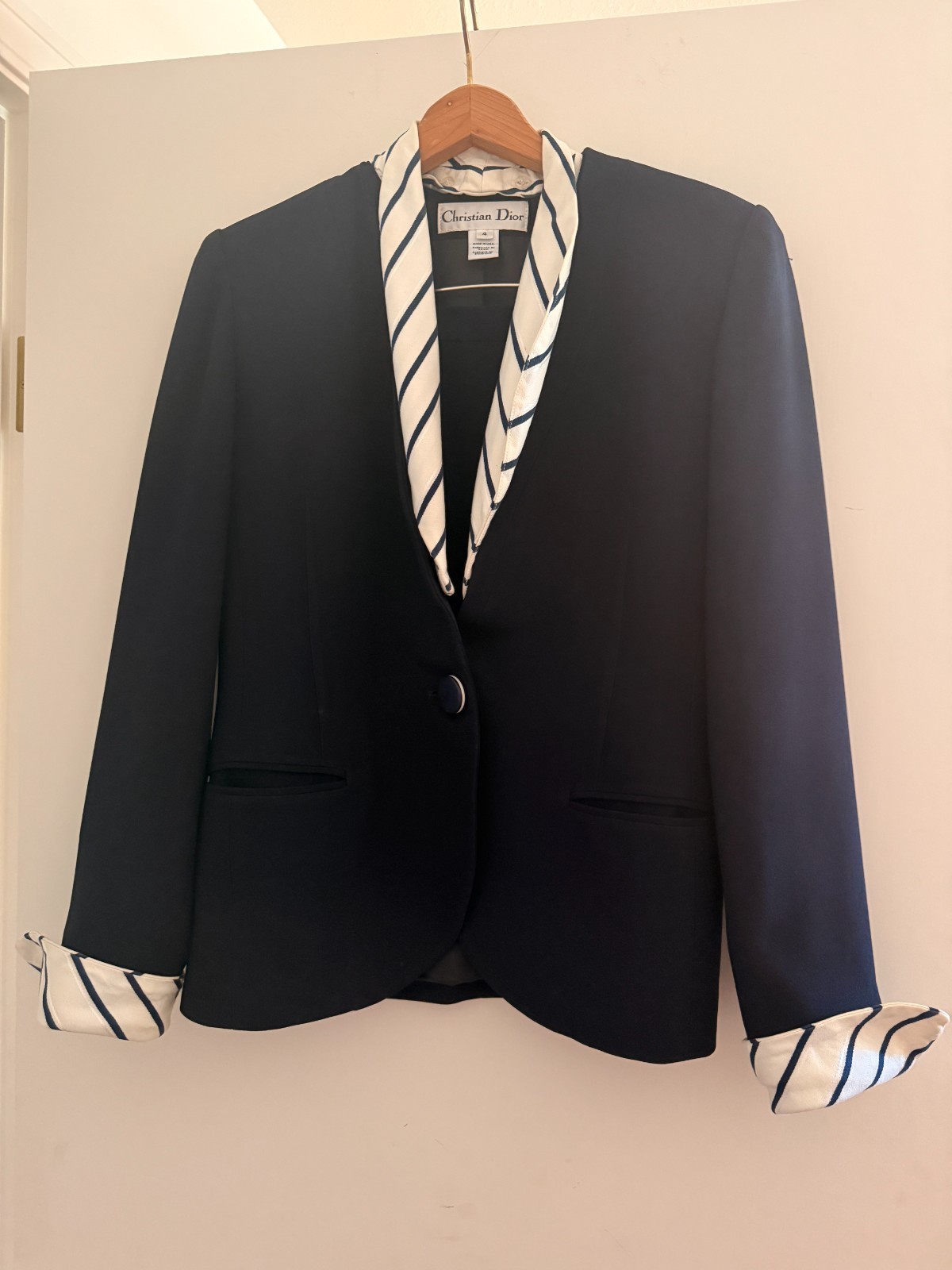 Christian Dior Boutique Vintage Navy Skirt Suit Size 4 Removable Collar & Cuffs