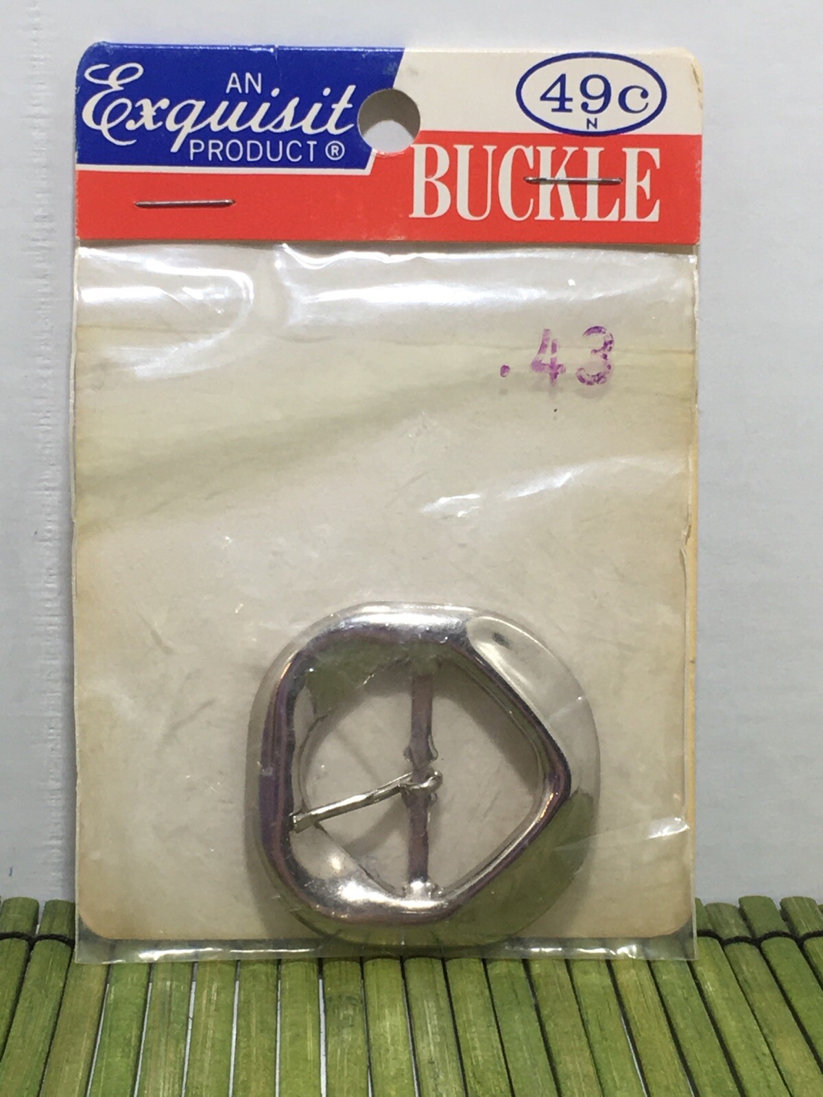 Vintage Roundish Silver Tone Belt Buckle Exquisite Product Lyntex Co USA 1 3/4″