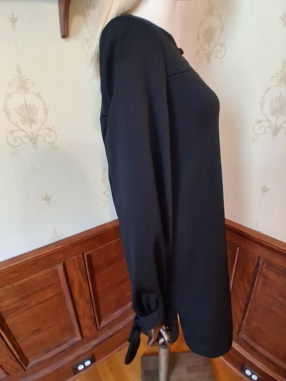 Vintage 1960s/1970s Parade Black Mod Youthquake Babydoll Tie Sleeve Mini Dress