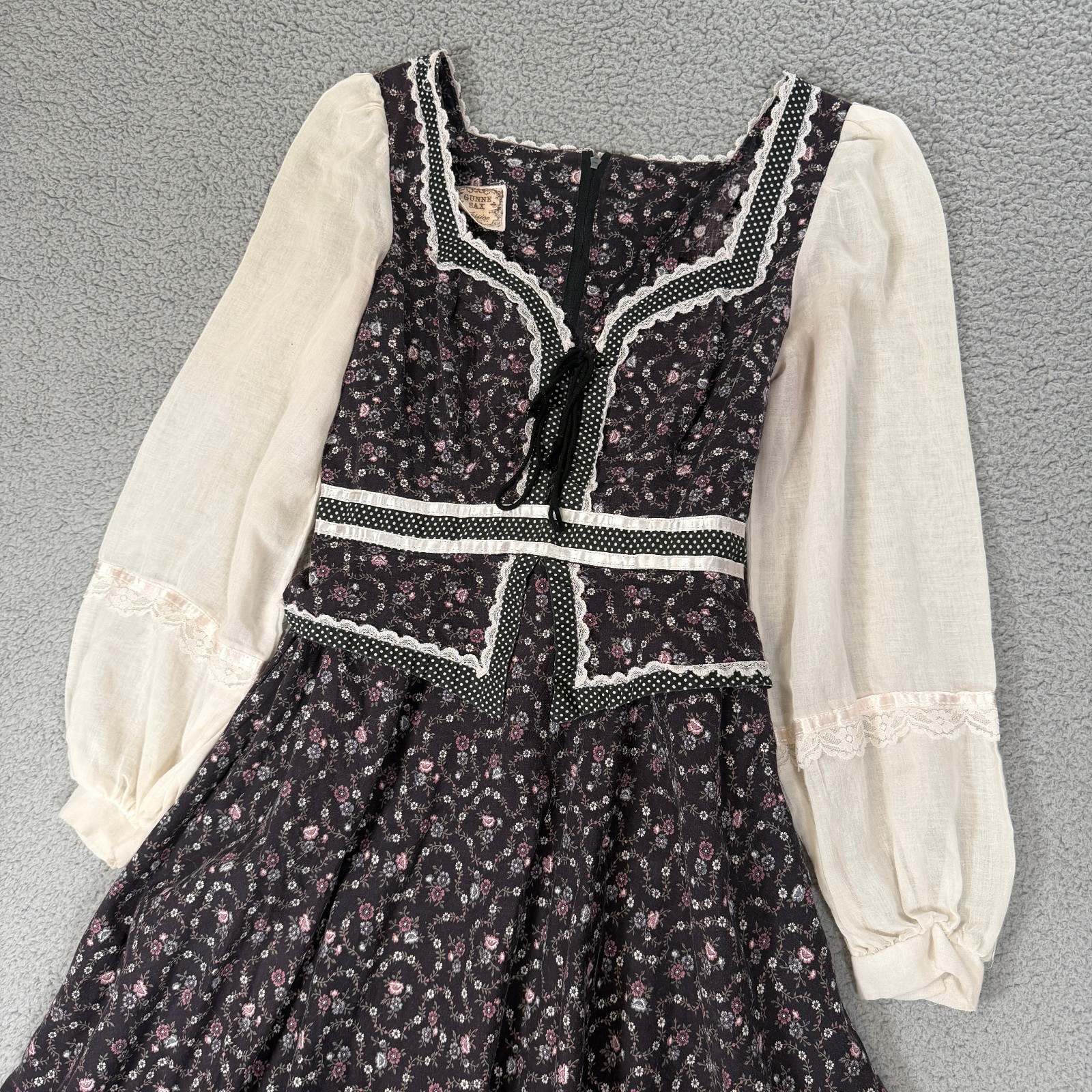 Vintage Gunne Sax Dress Womens XS/S Black Peplum Floral Prarie 70s Long Sleeves