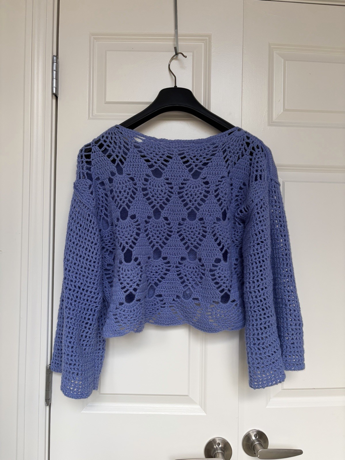 Gorgeous Blue Sweater Hand Made Wool 50% Size M/L Cropped Wide Sleeves