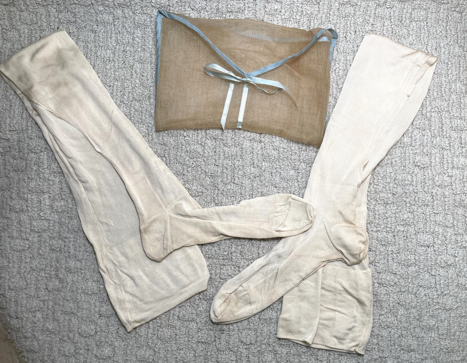Antique 19th C Victorian Ivory Silk Stockings Storage Bag OS One Size Womens 20s