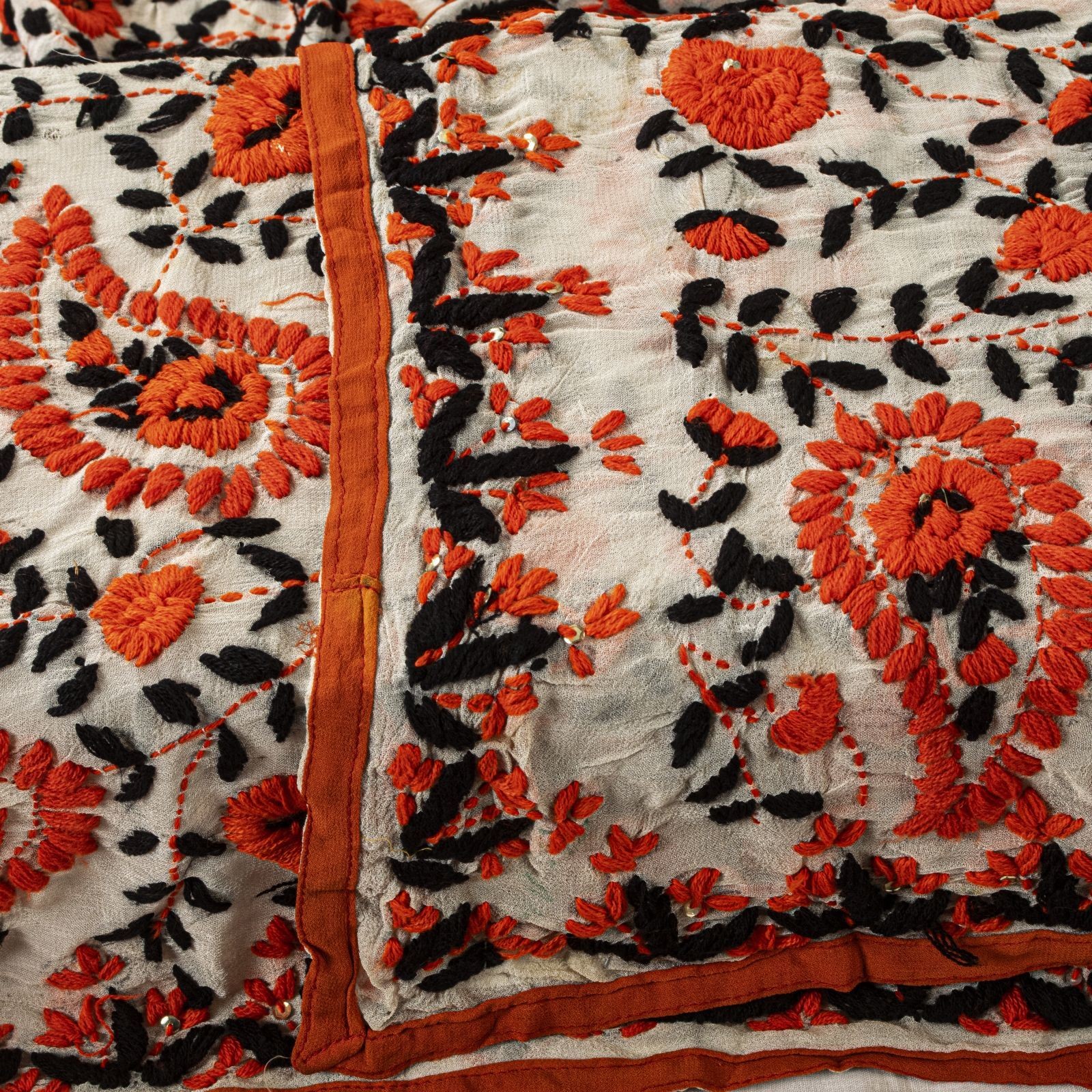 Sanskriti Dupatta White Pure Georgette Silk Hand Embroidered Phulkari Ooak Stole