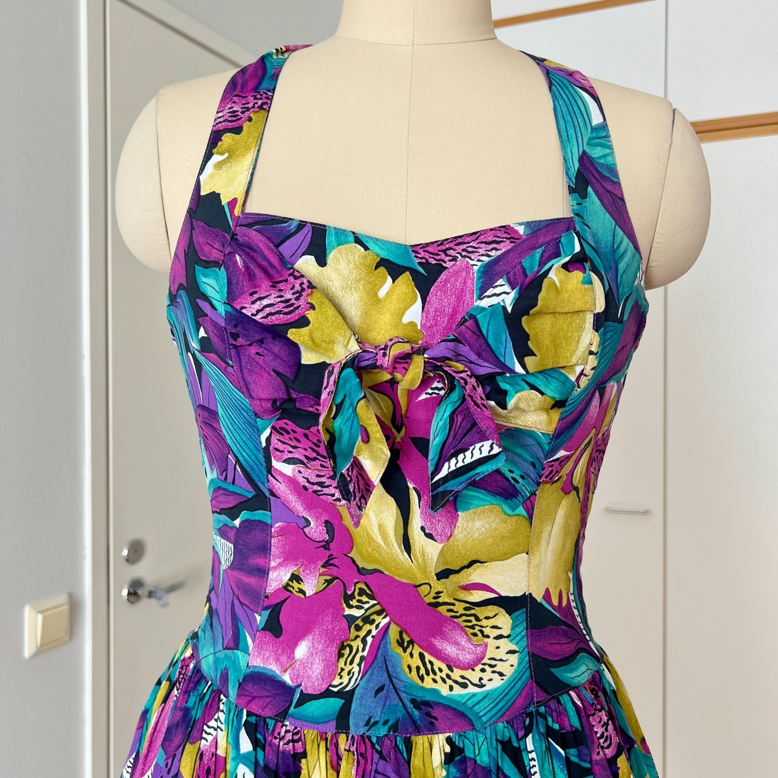 1980s West German Tropical Print Halter Neck Midi Dress Rockabilly 80s Does 50s