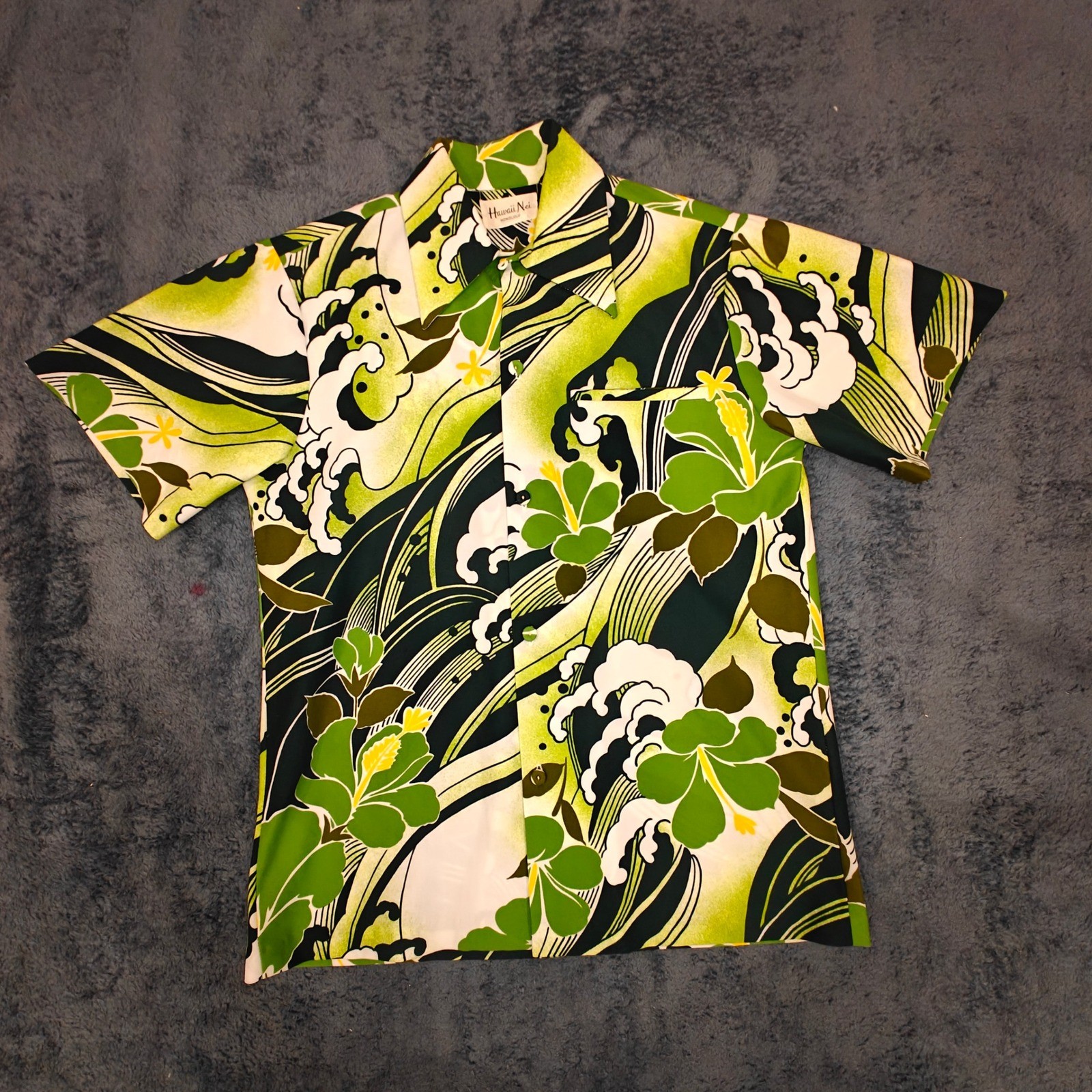 Vintage 1960s Hawaii Nei Honolulu Green Floral Aloha Shirt Big Collar Mens S/M