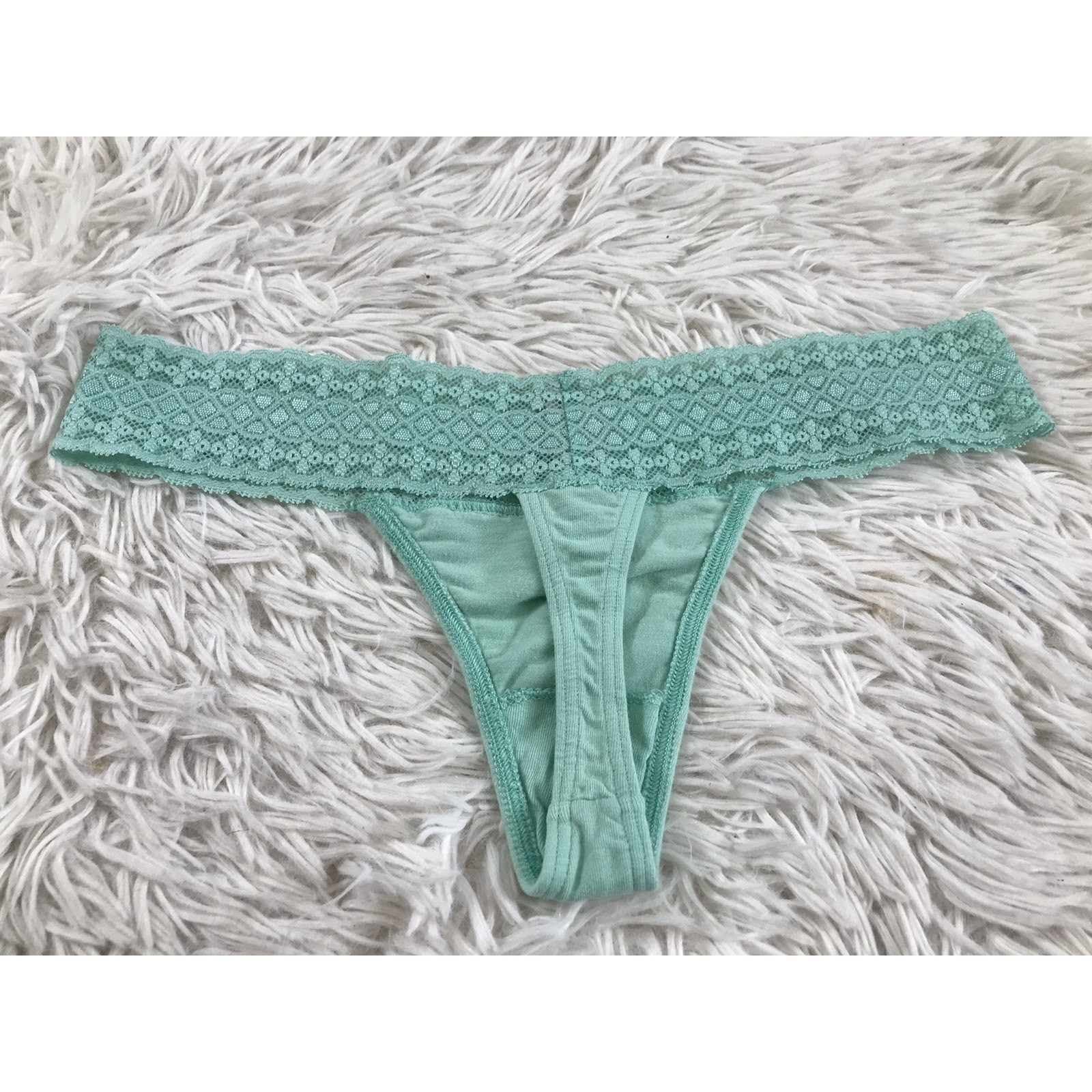 201s Vintage Victoria’s Secret Green Lace Cotton Thong Panty undewear SMALL