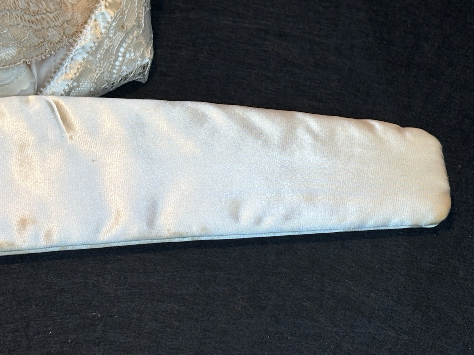 ❤️Antique Champagne Satin & Lace Padded Wooden Dress Hanger Shoulder Cover