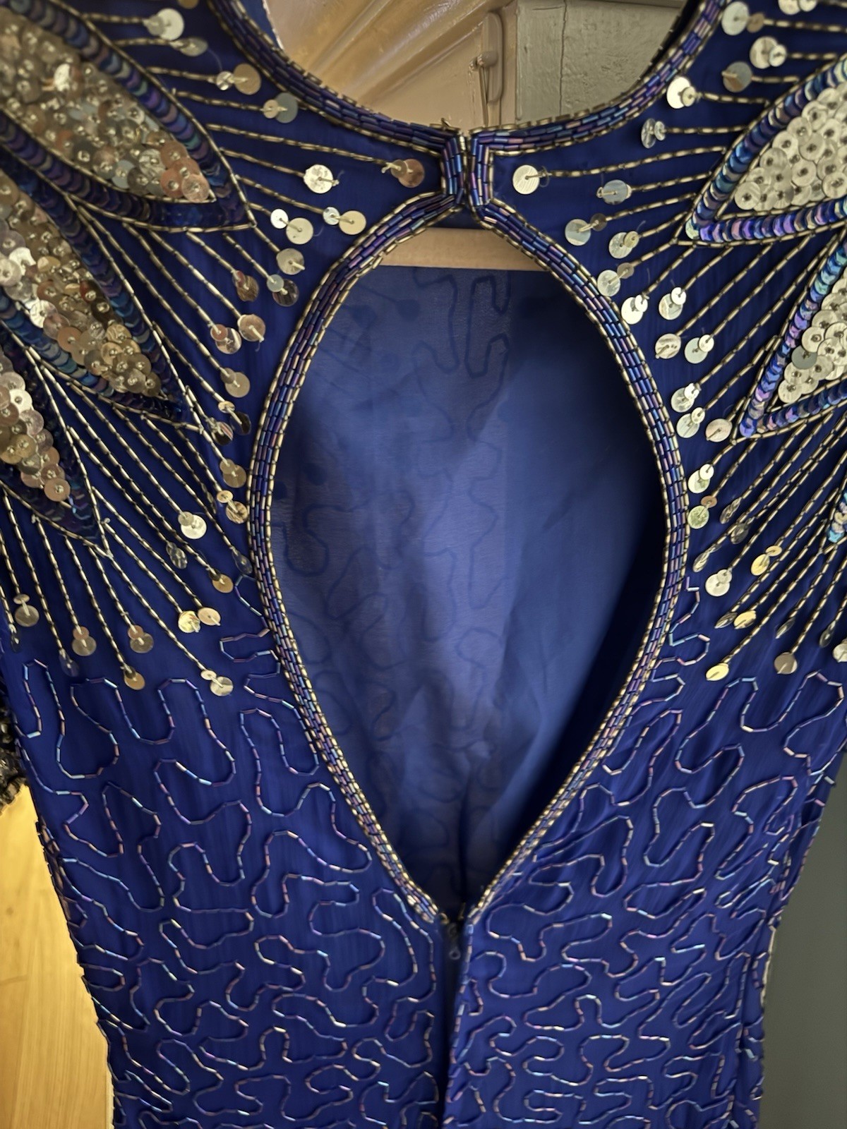 Vintage Gantos Blue 100% Pure Silk Sequin Short Sleeve Cocktail Dress Size Small