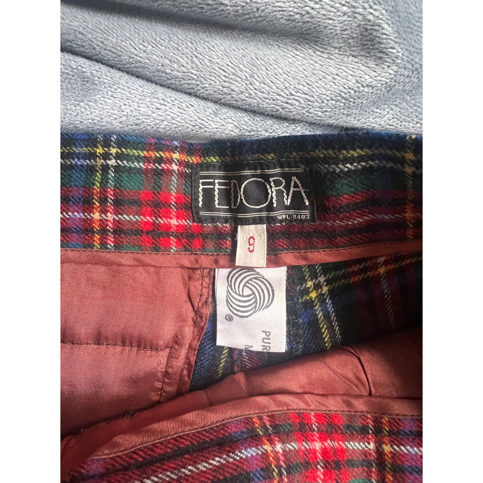 Fedora Vintage 100% Virgin Wool Plaid Pleated High Waisted Shorts Cuffed Size 9