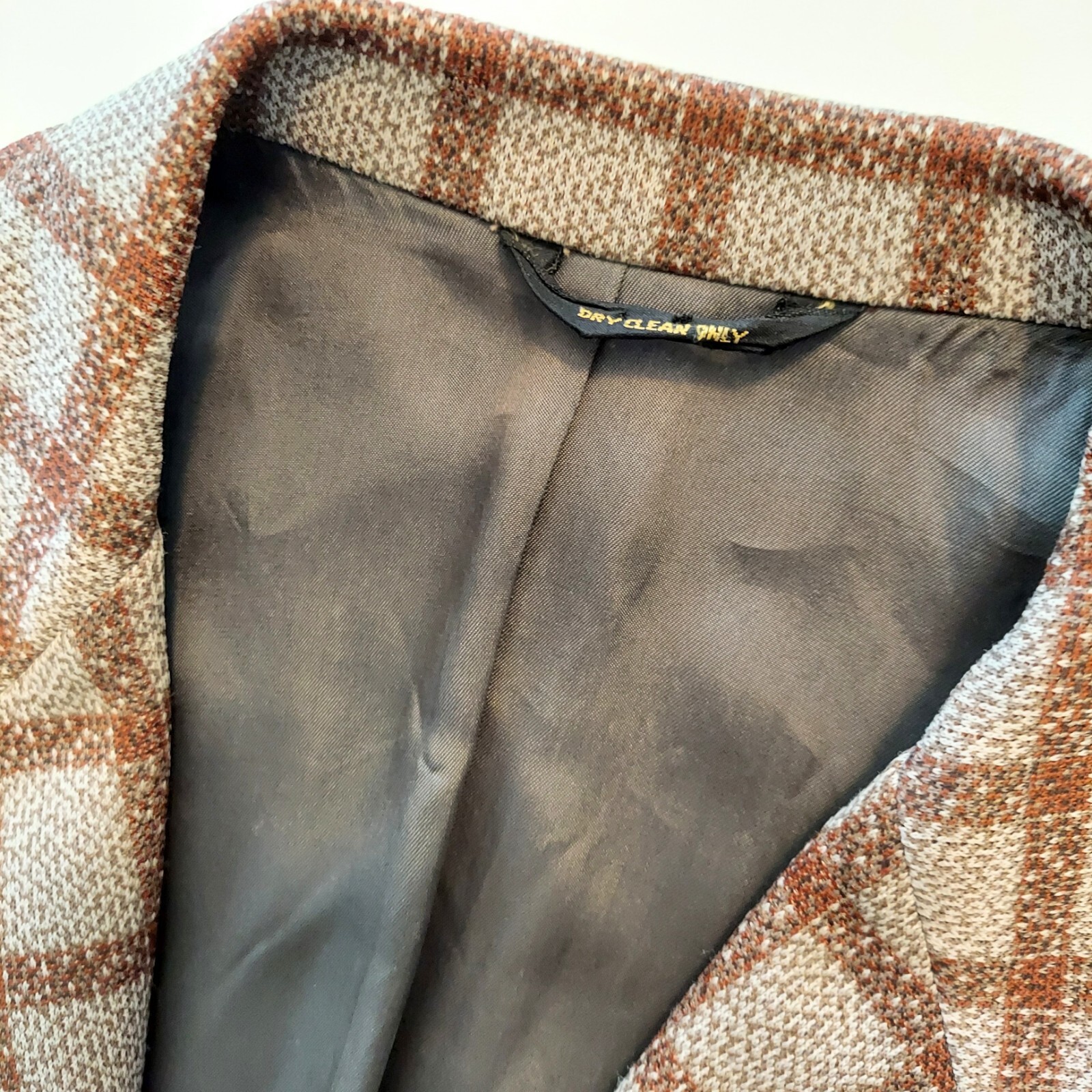 Vtg Polyester Blend Plaid Suit Coat 40R Dress Jacket Suede Trim Cedrics READ