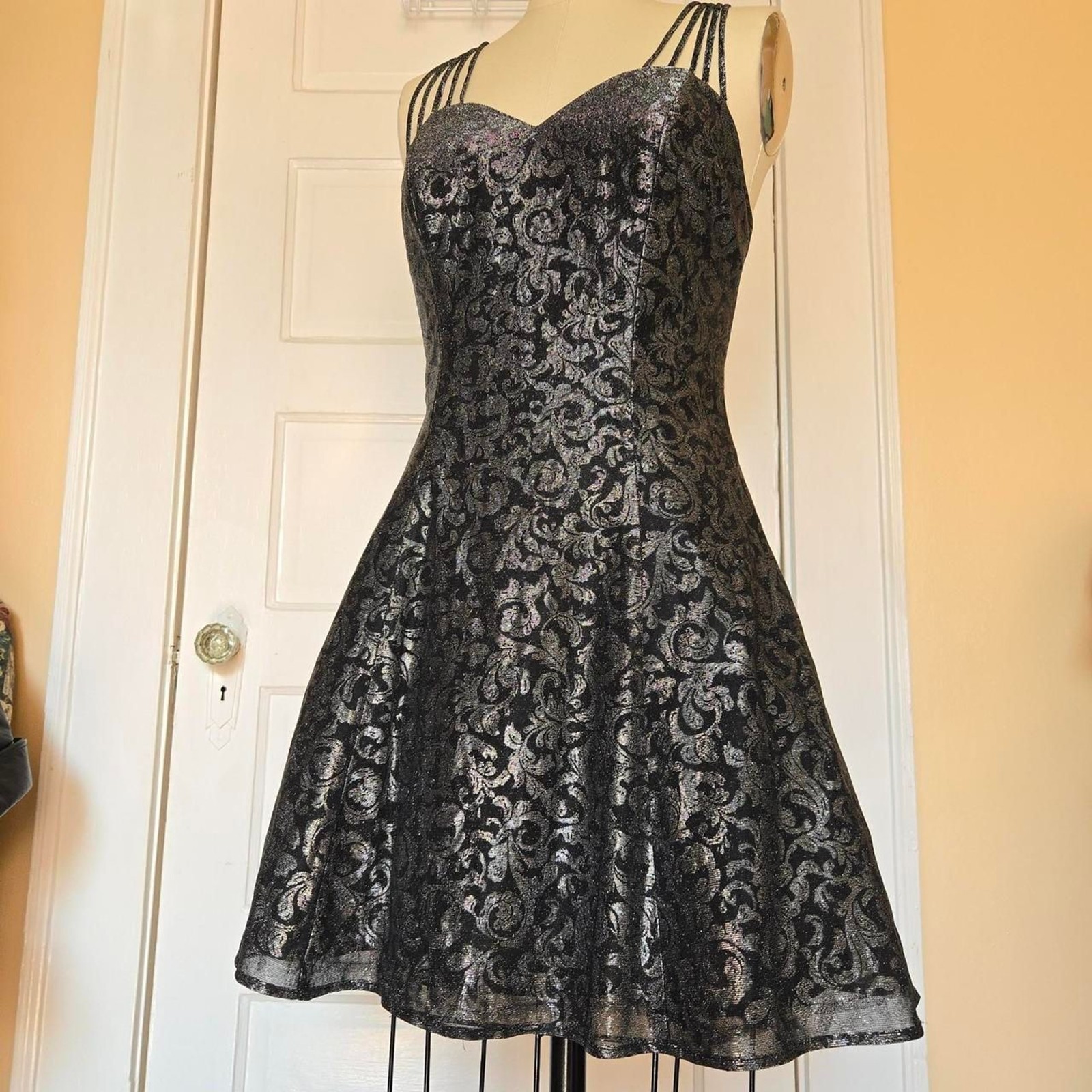 Be Smart Size 11/12 1990s Metallic Damask Brocade Prom Dress