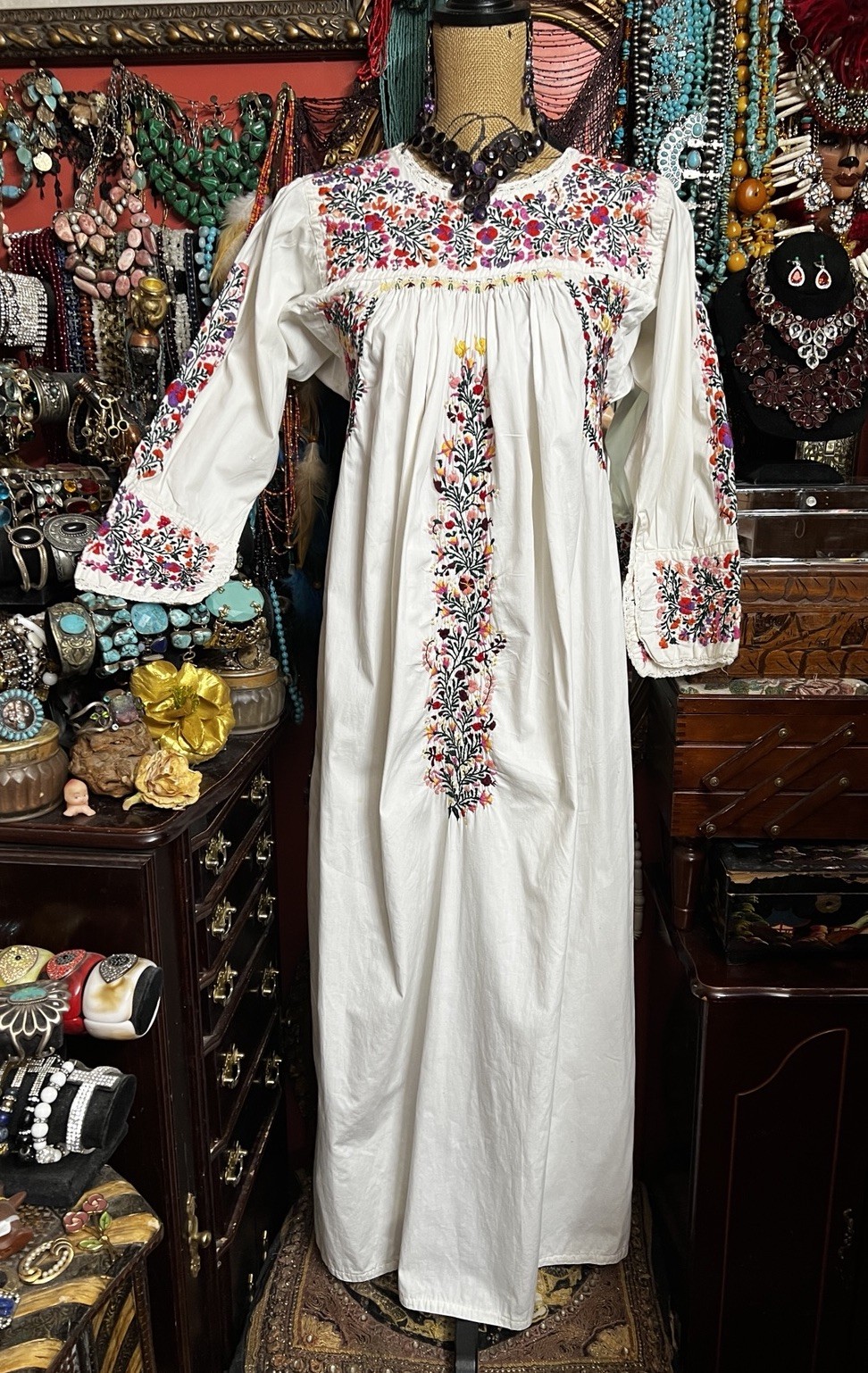 Gorgeous Rare White Oaxaca Multi Color Embroidery Specialty Long Sleeve Dress SM