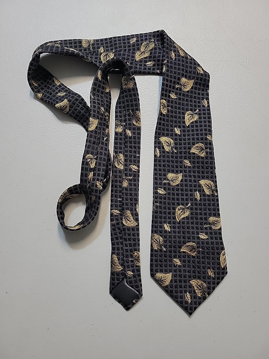 Cerruti 1881 Neck Tie Black Gold Leaf Print 100% Silk 59″ Made in France EUC