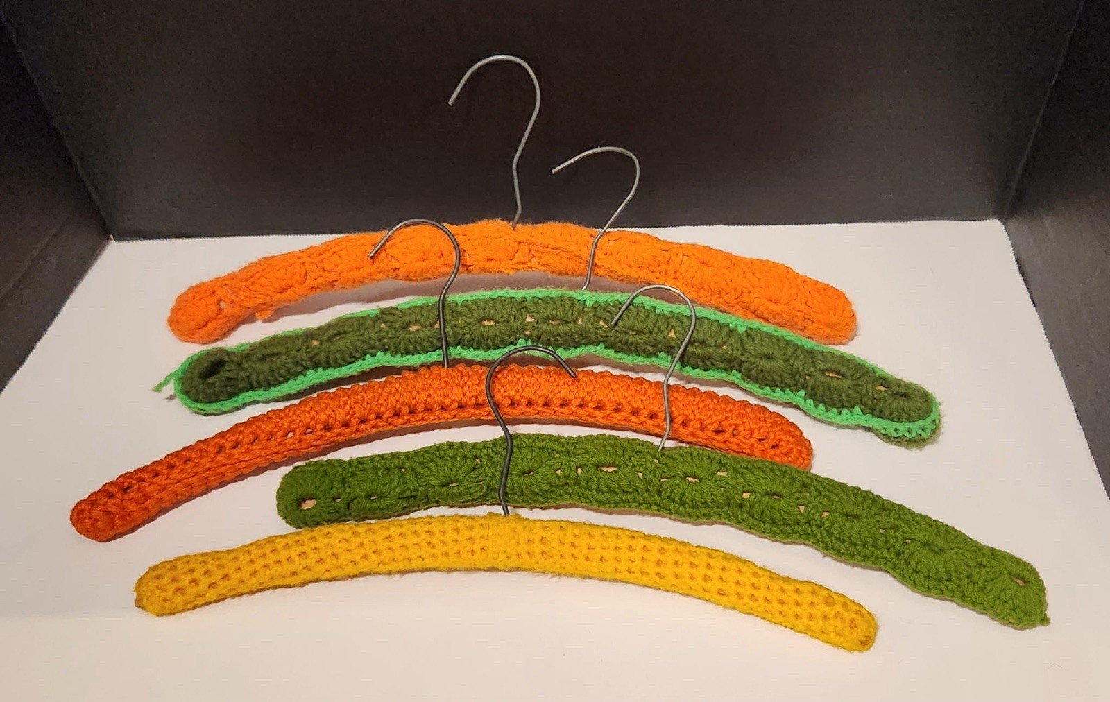 Vintage Crochet Covered Hangers Set 5 Non Slip Granny Yarn Wrapped Clothes