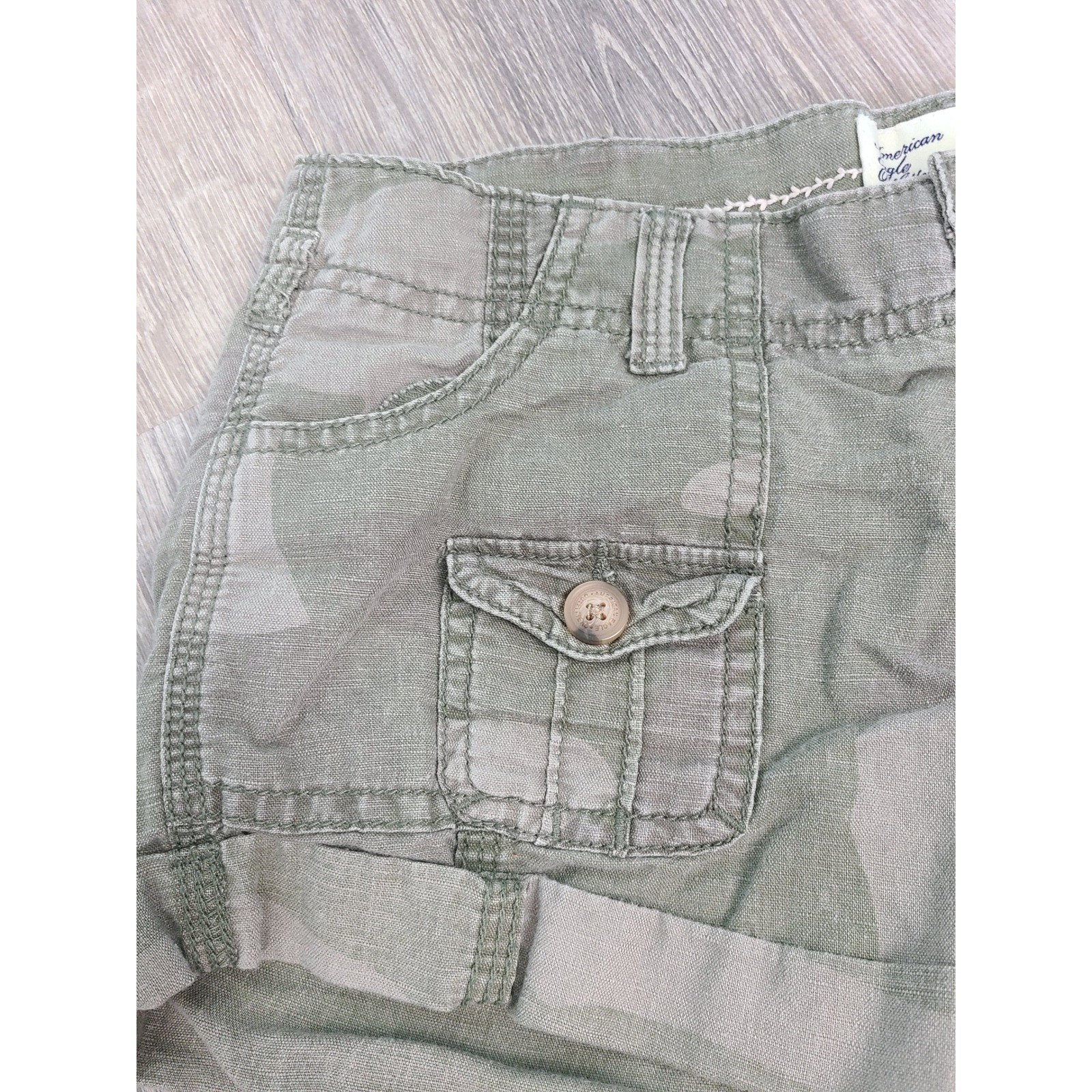 VTG Y2K American Eagle Outfitters Sz 00 Micro Shorts Camo McBling Grunge Skater