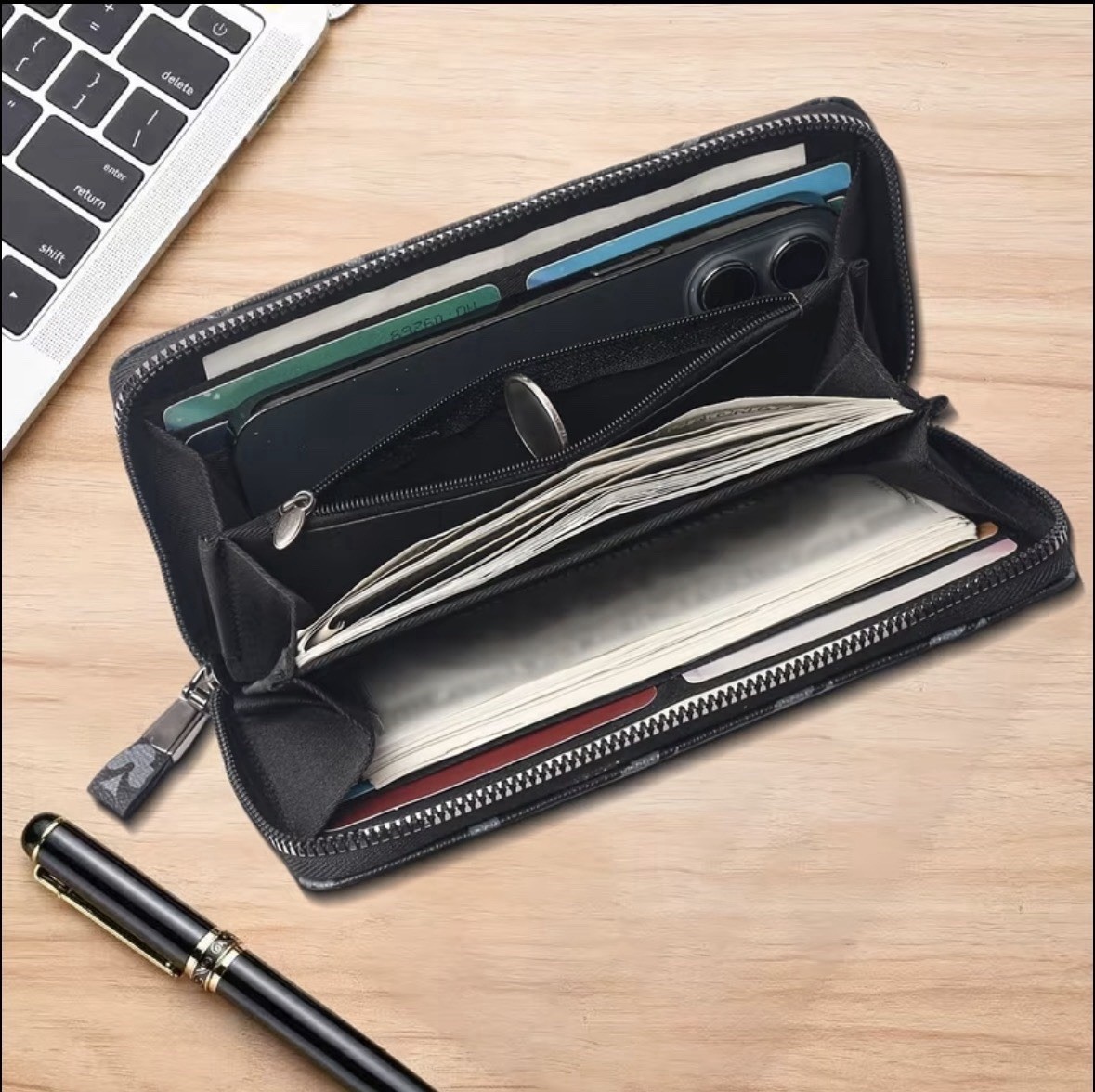 Large Capacity Synthetic Leather Wallet Compatible With All Smartphones