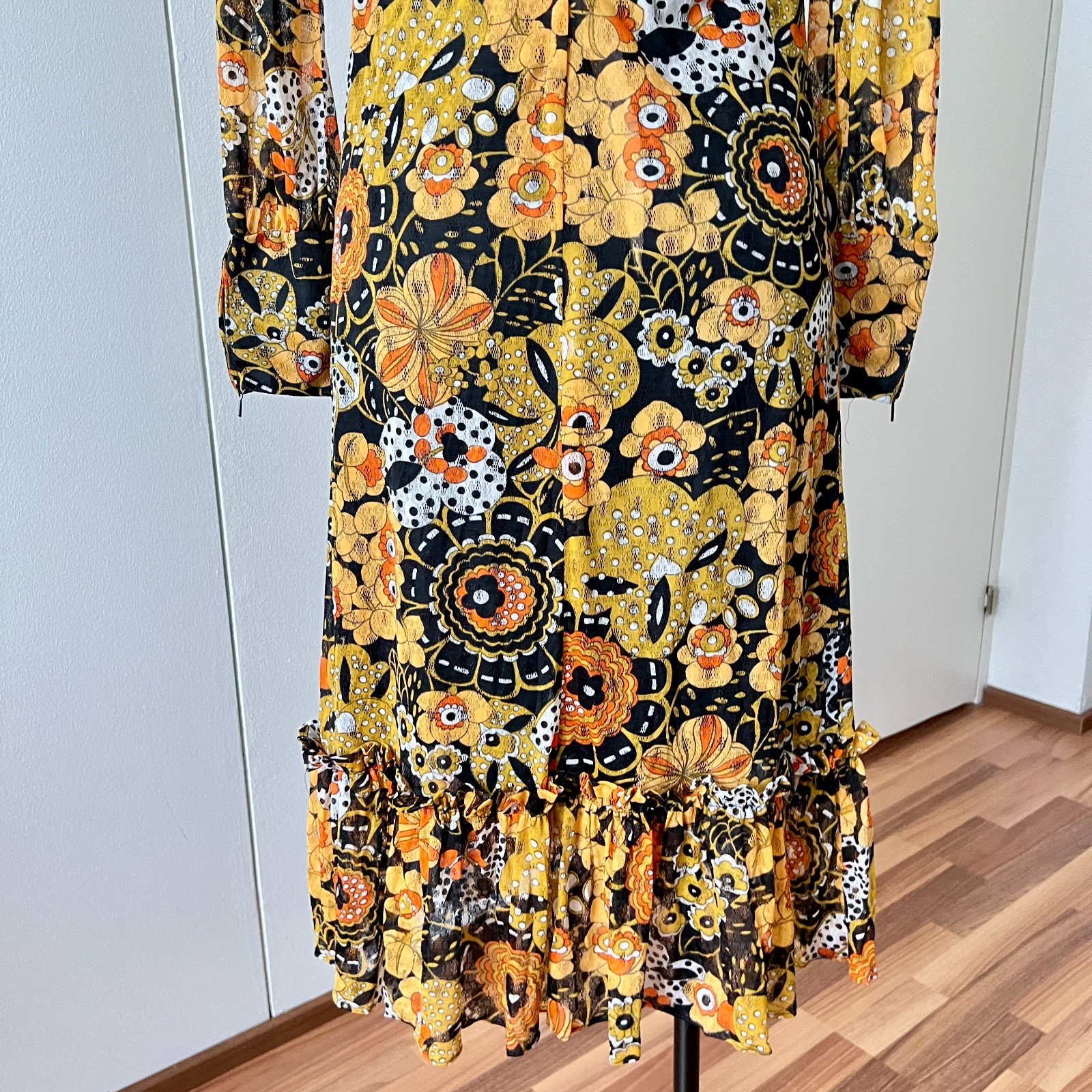 1970s Psychedelic Floral Midi Dress Long Sleeves Boho Hippie Ruffle Hem Aline