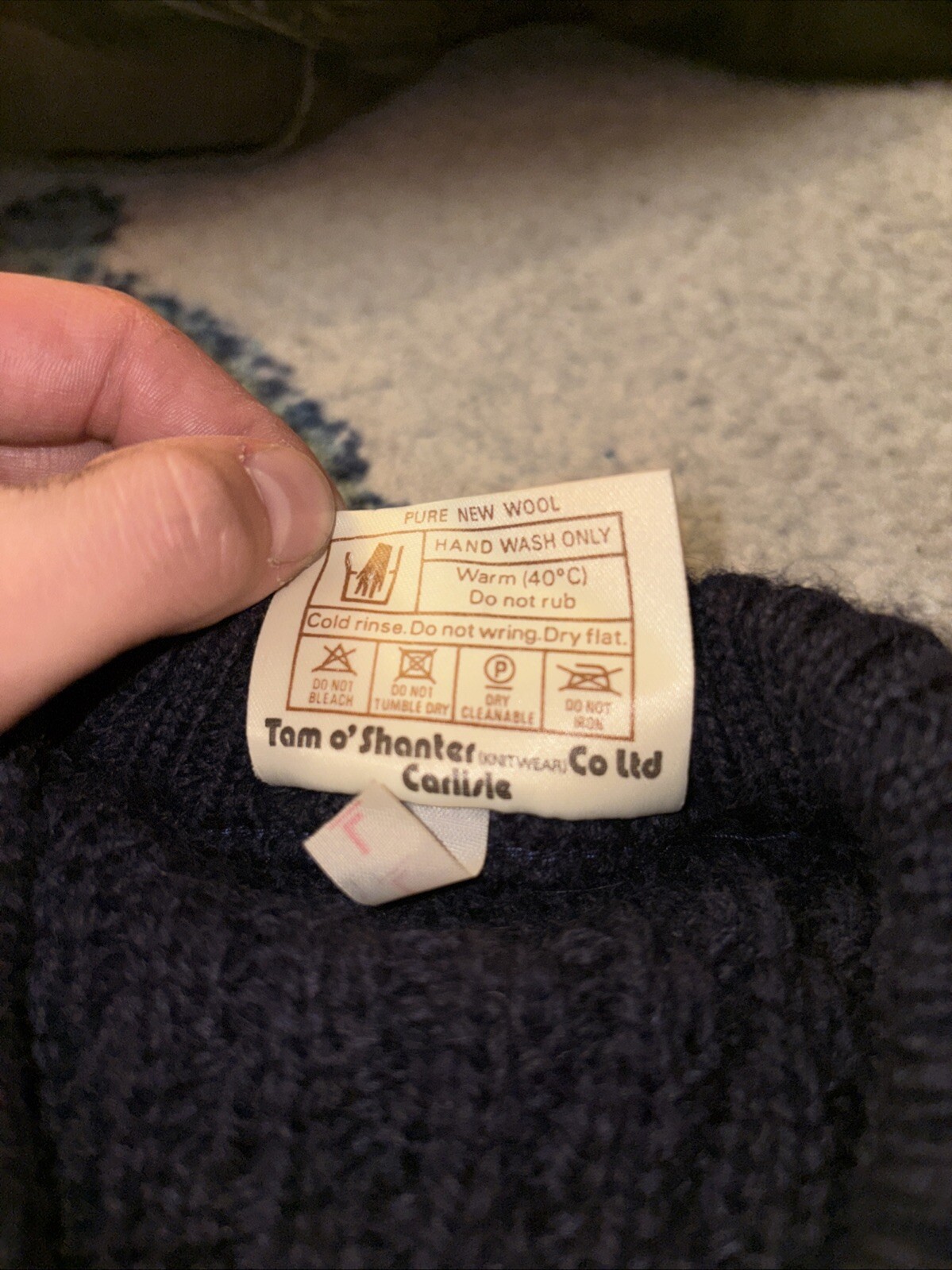 Vintage Tom O’Shanter Navy Blue 100% Pure New Wool Size L Large Knit