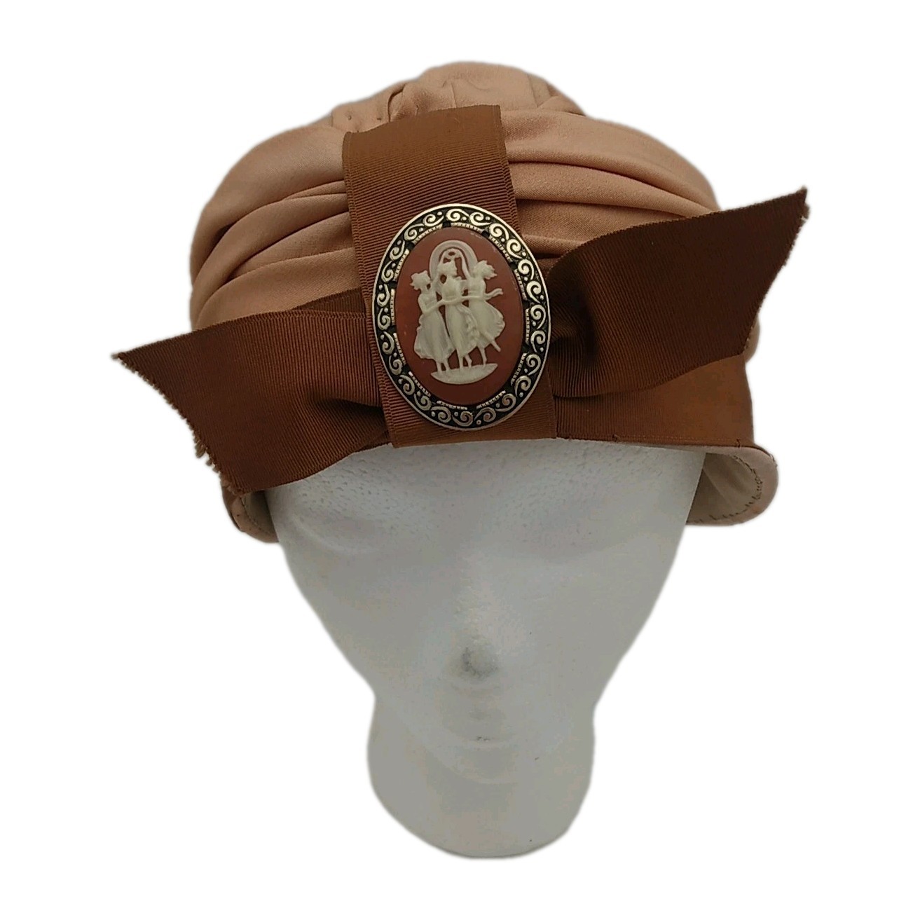 Vintage Handmade Art Deco Peach Camel Color Turban Pillbox Style Cameo Hat USA