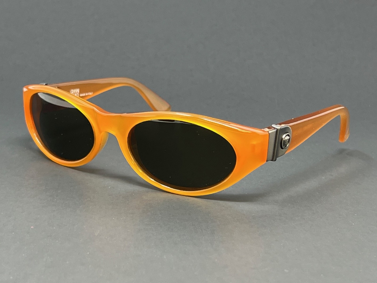 Vintage Gianni Versace 407-444 Orange Women’s Oval Sunglasses Authentic