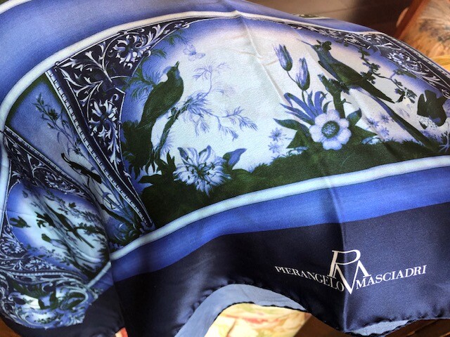 FINE COMO SILK PONCHO BY PIERANGELO MASCIADRI BELLAGIO ITALY- RAINERIS