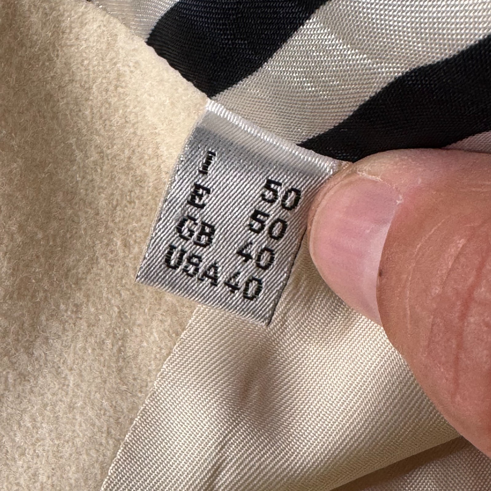 MOSCHINO CHEAP and CHIC wool vest Donald Duck size 50 from F/W 1993/94