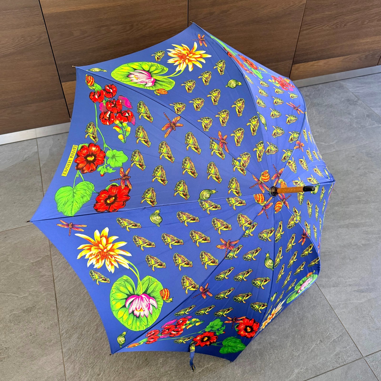 GIANNI VERSACE umbrella Frog Lotus Dragonfly print from F/W 1996/97