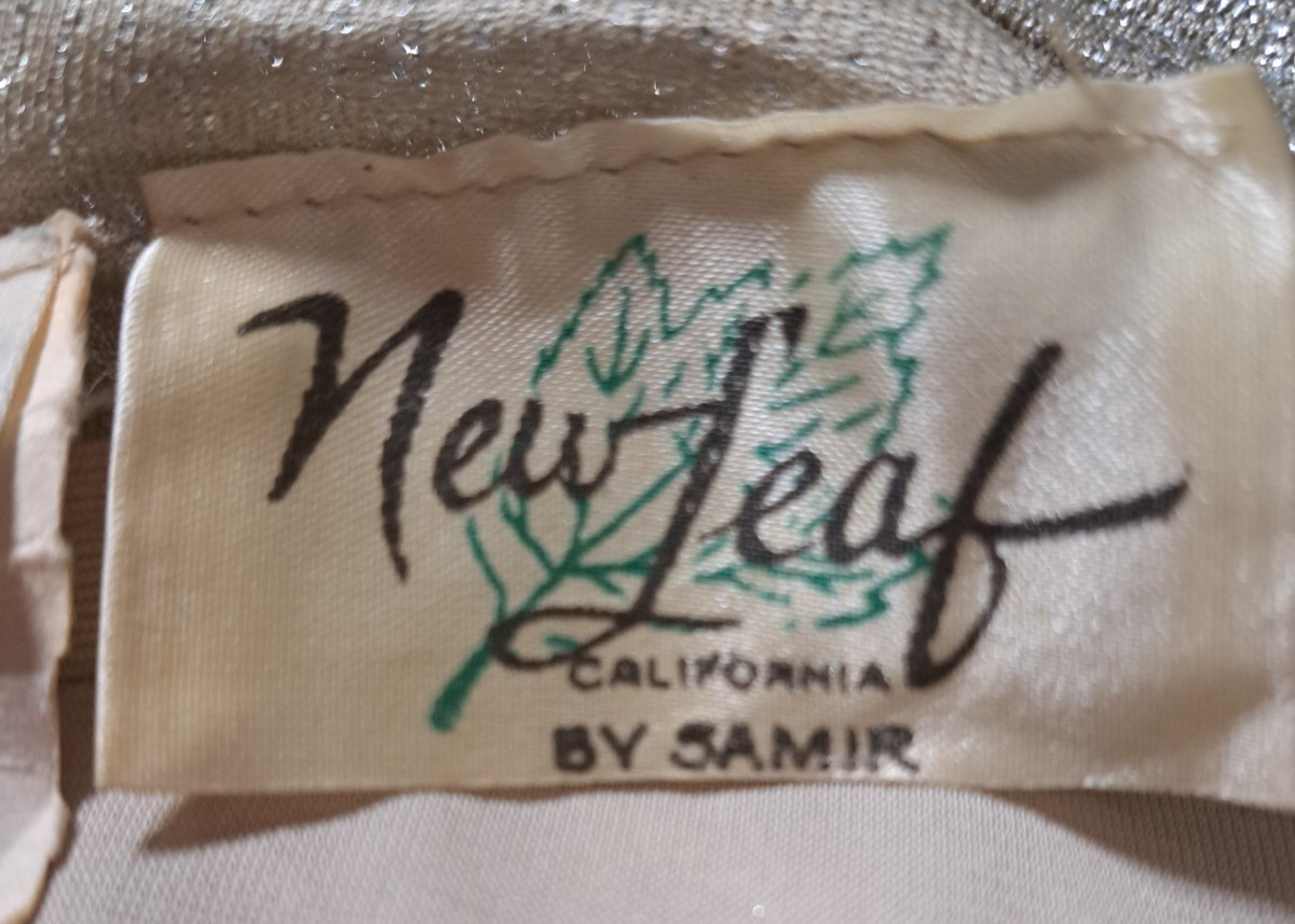 NEW LEAF BY SAMIR Dress 1970’s 1980’s Vintage Gold Metallic Shimmer Accordion