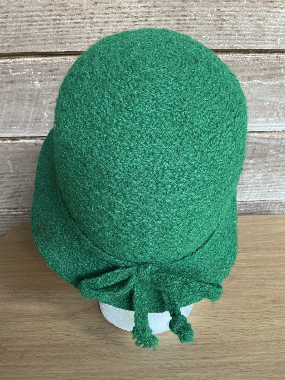 Vintage Cloche Hat Everitt Medium 22 inches Green with Gold Tone Accents