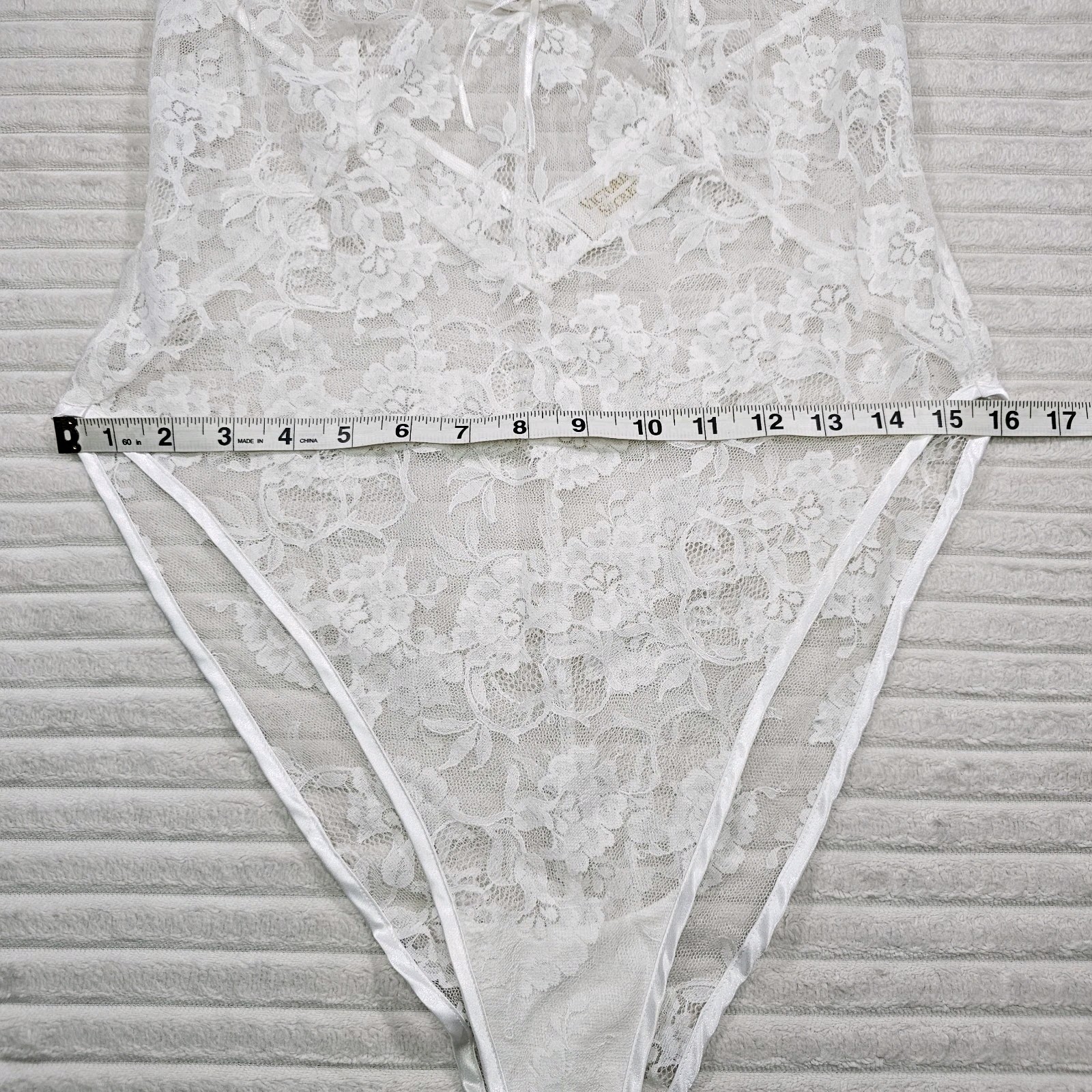 Vintage Victoria’s Secret Gold Label Bodysuit size LARGE White Lace Teddy 1991